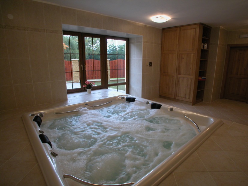 WELLNESS JABLUNKOV - sauna a vířivka foto 4