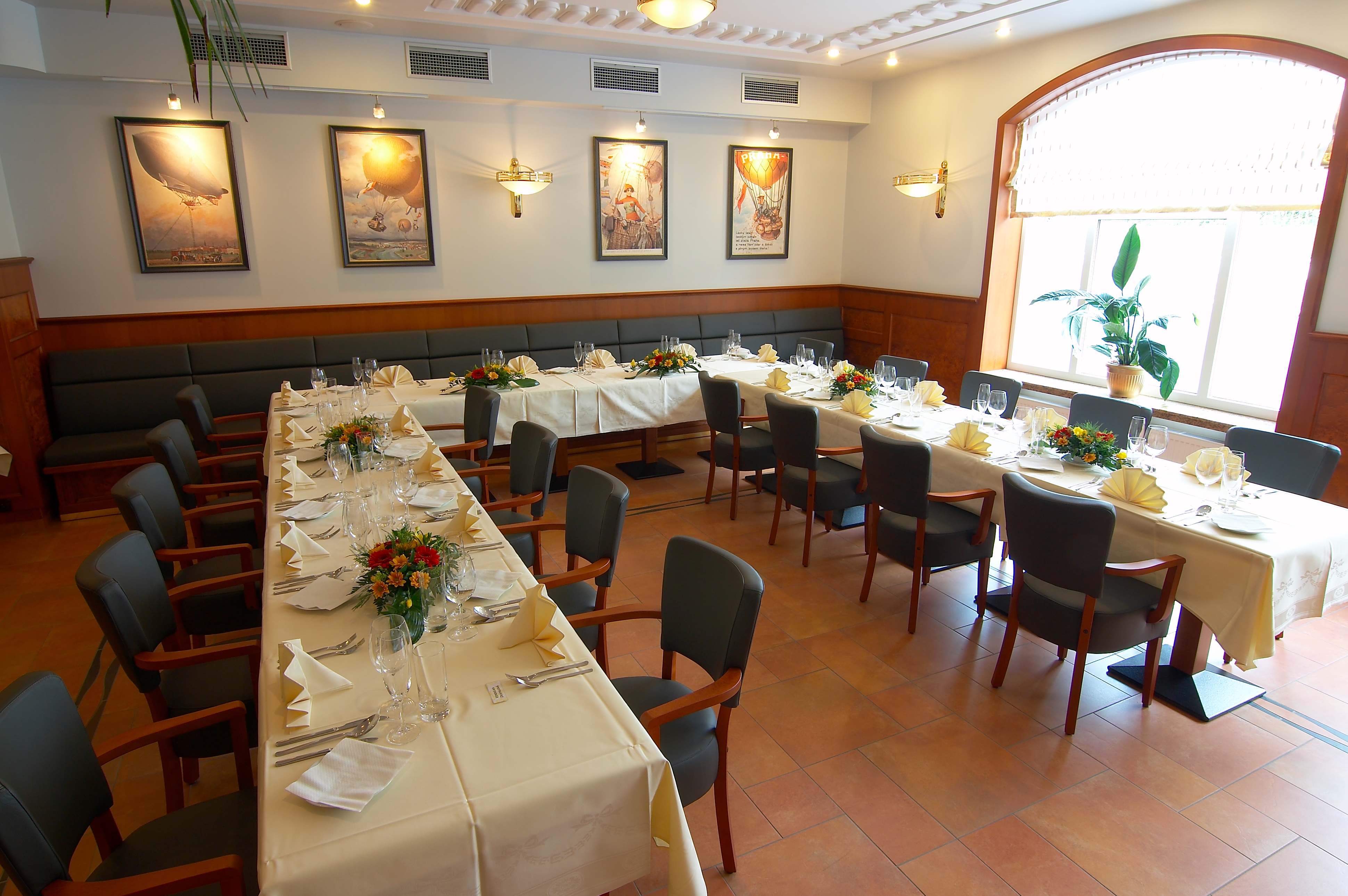 Hotel Avion ***