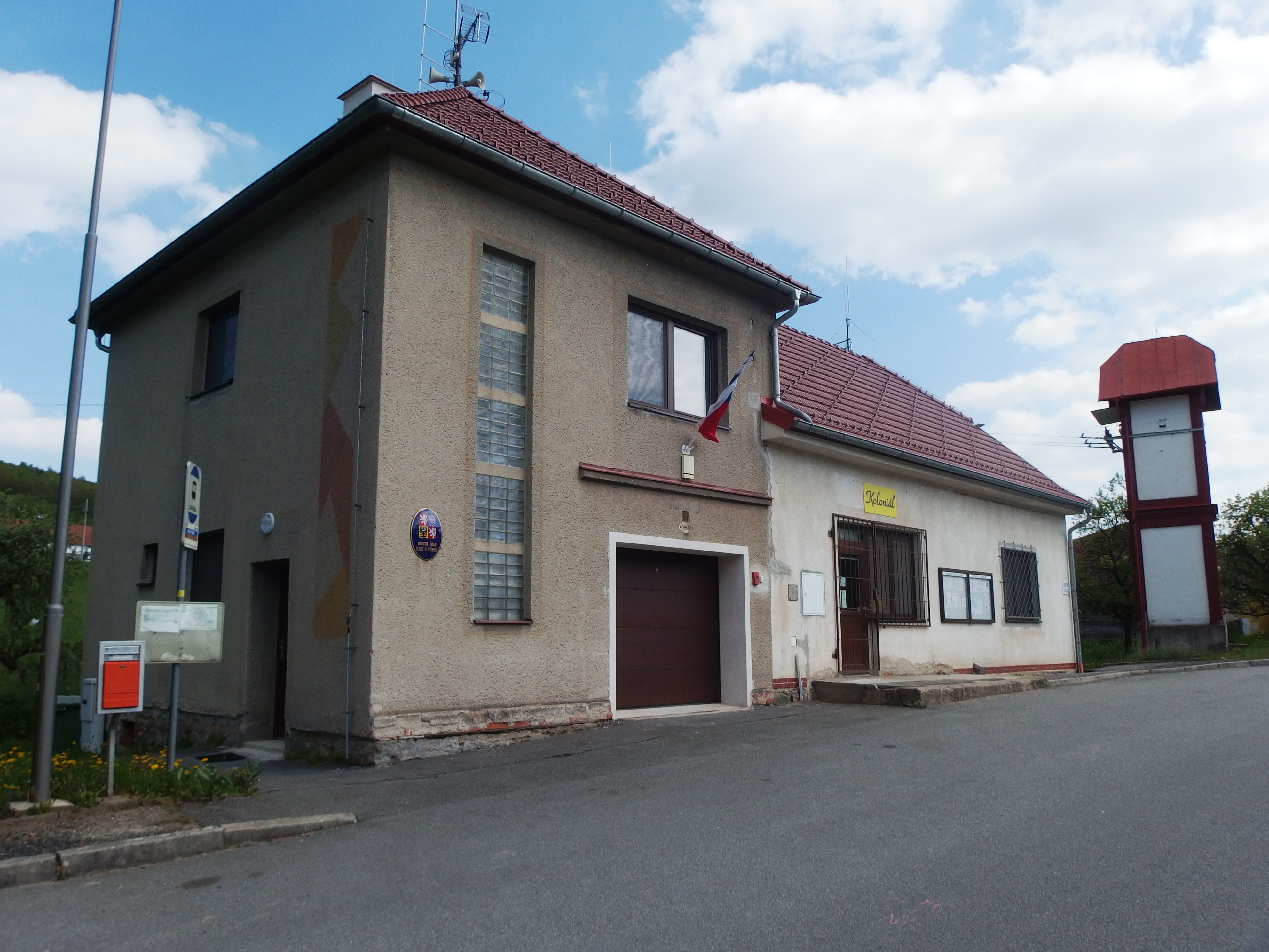 Ochoz u Tišnova - obecní úřad