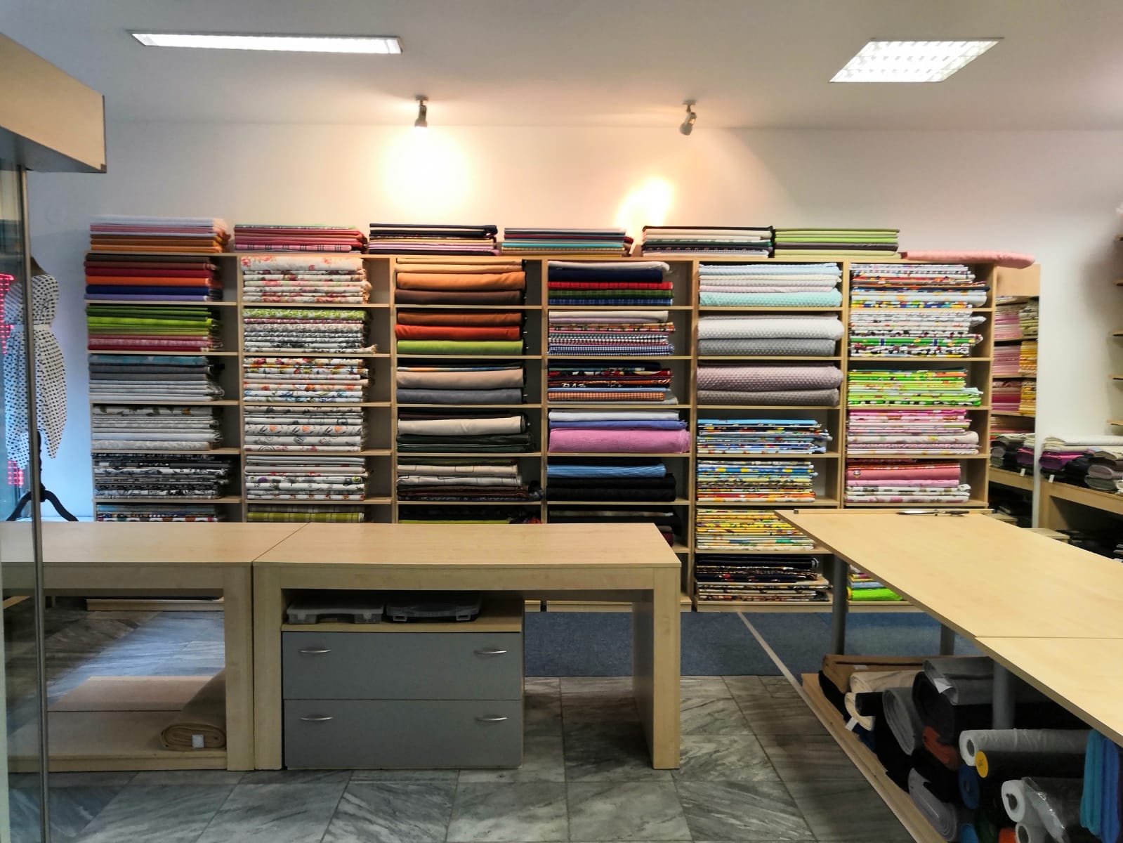 Látky u Lubina - metrový textil a galanterie