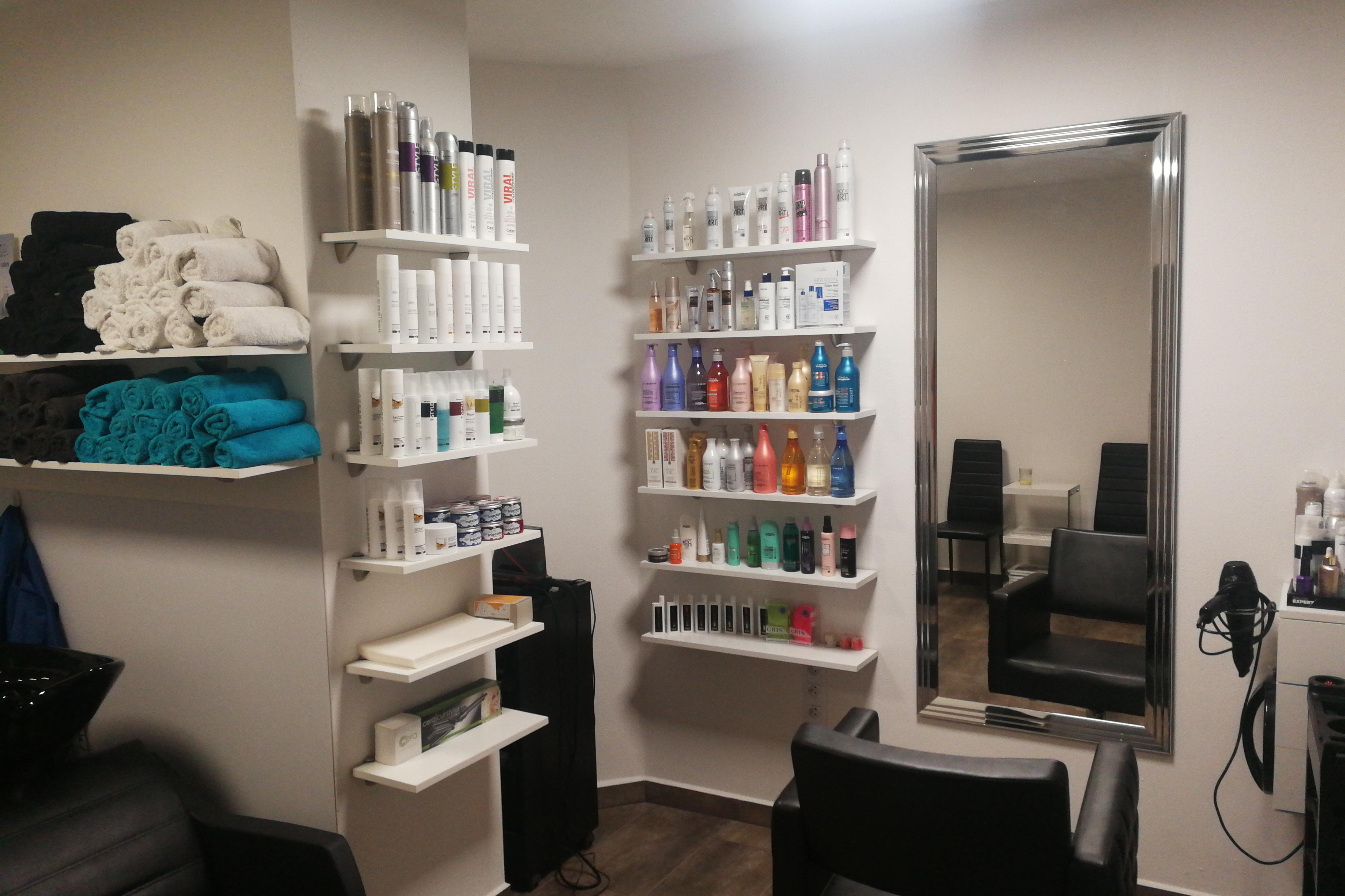Hair studio B. Šotová