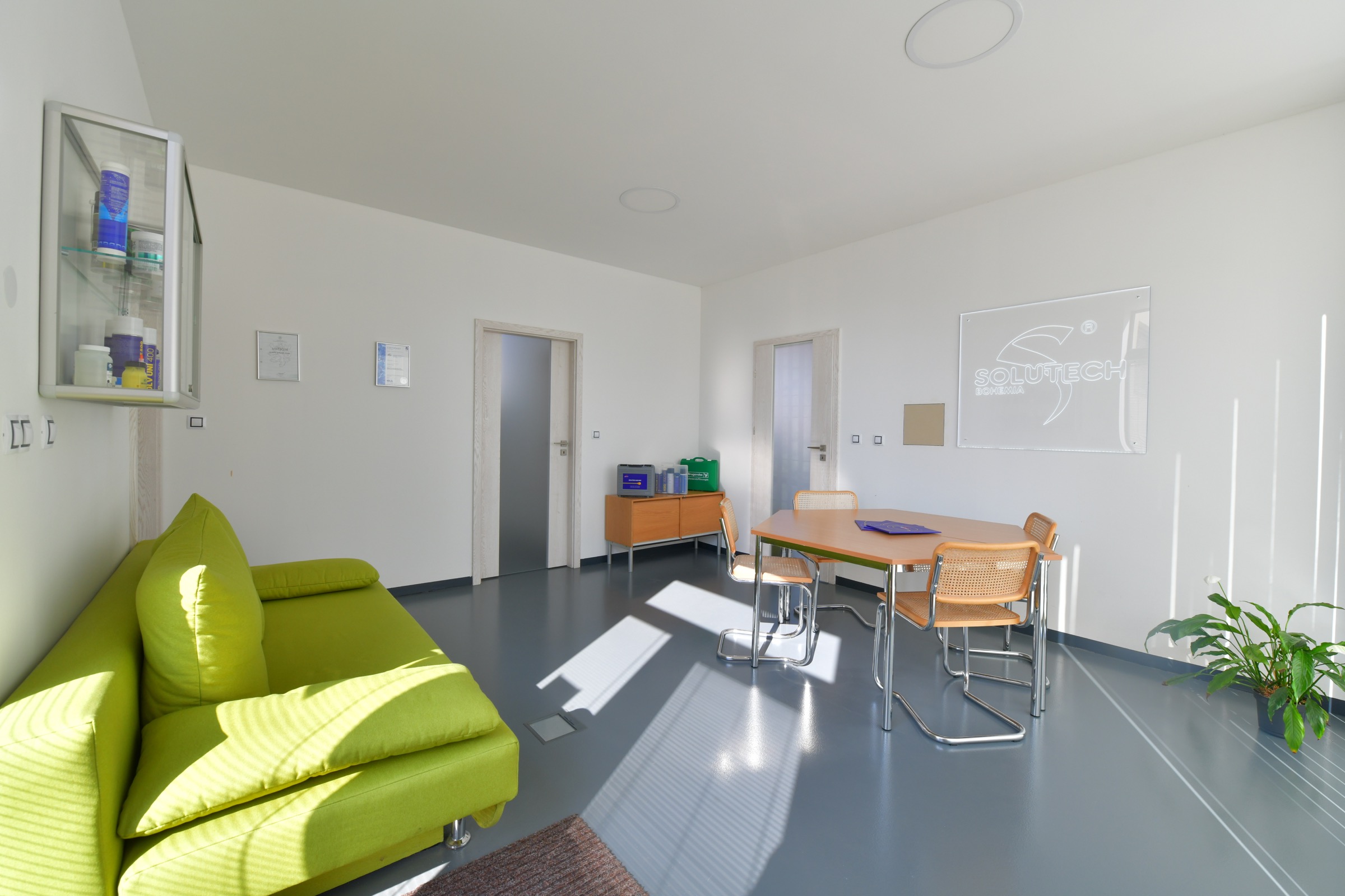 SOLUTECH BOHEMIA, s.r.o. foto 4