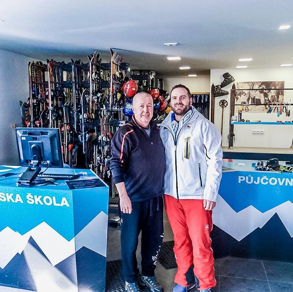 SKIRENT Hlubočky - půjčovna lyží foto 2