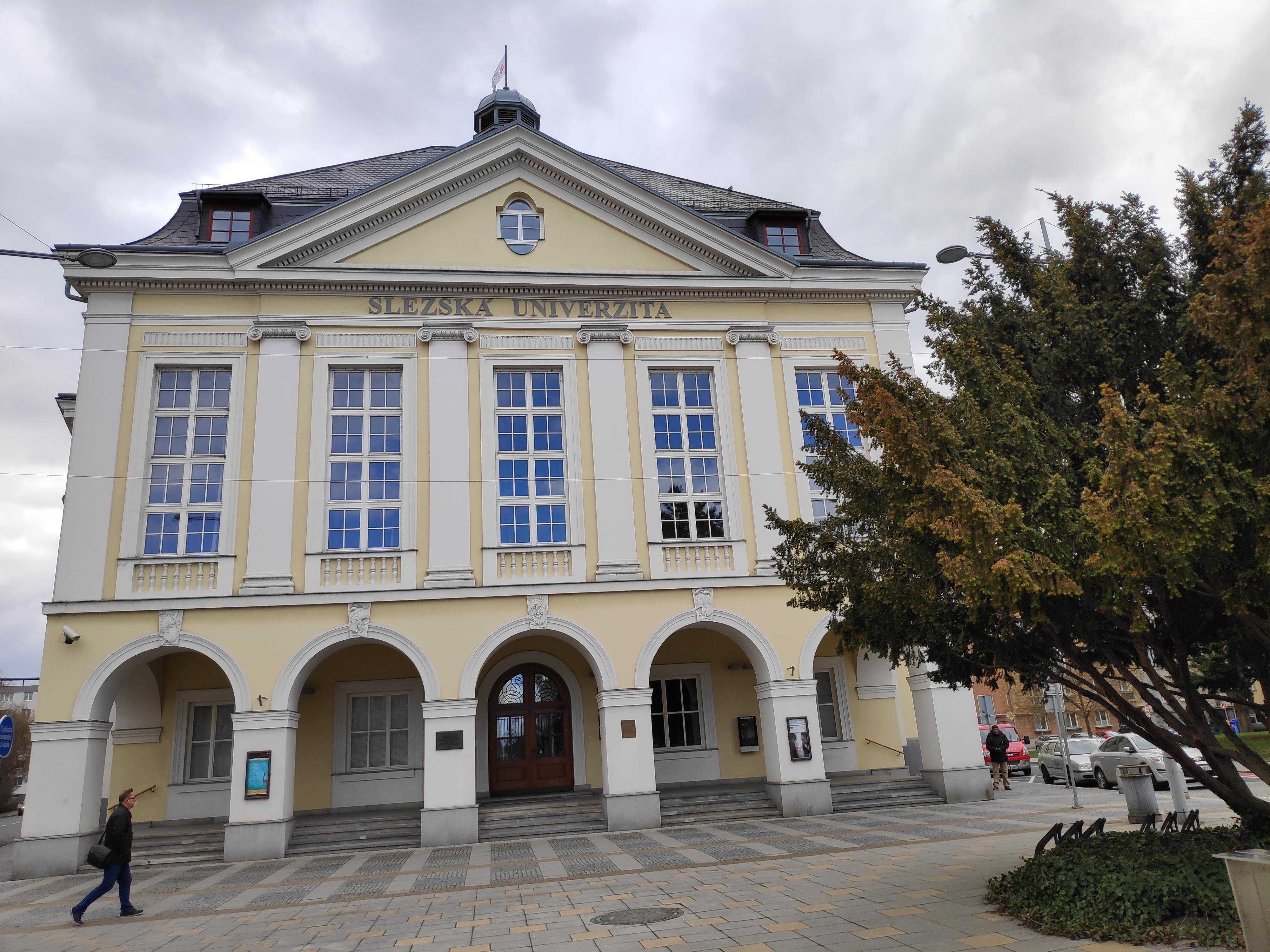 Slezská univerzita v Opavě foto 2