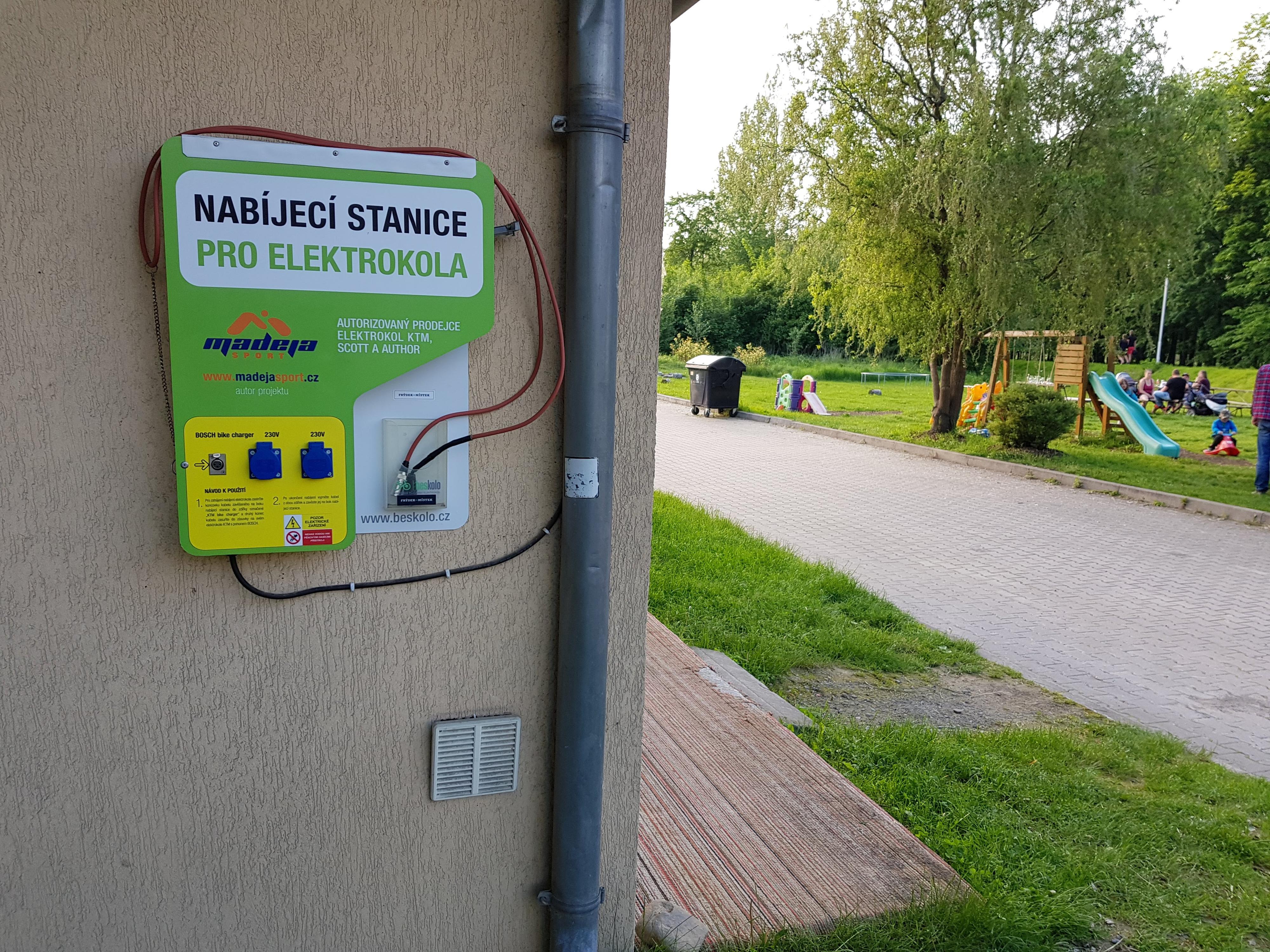 Nabíjecí stanice foto 2