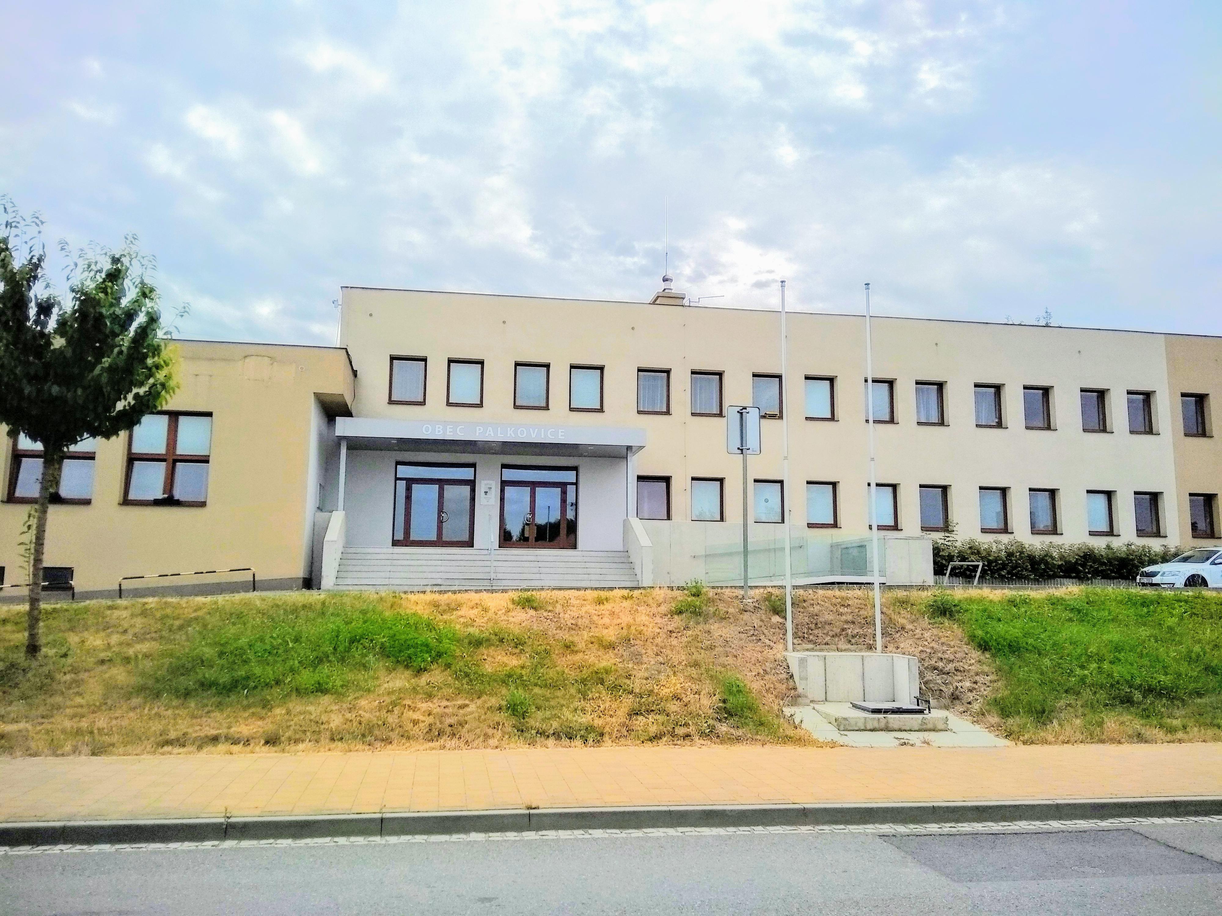 Palkovice - obecní úřad foto 3