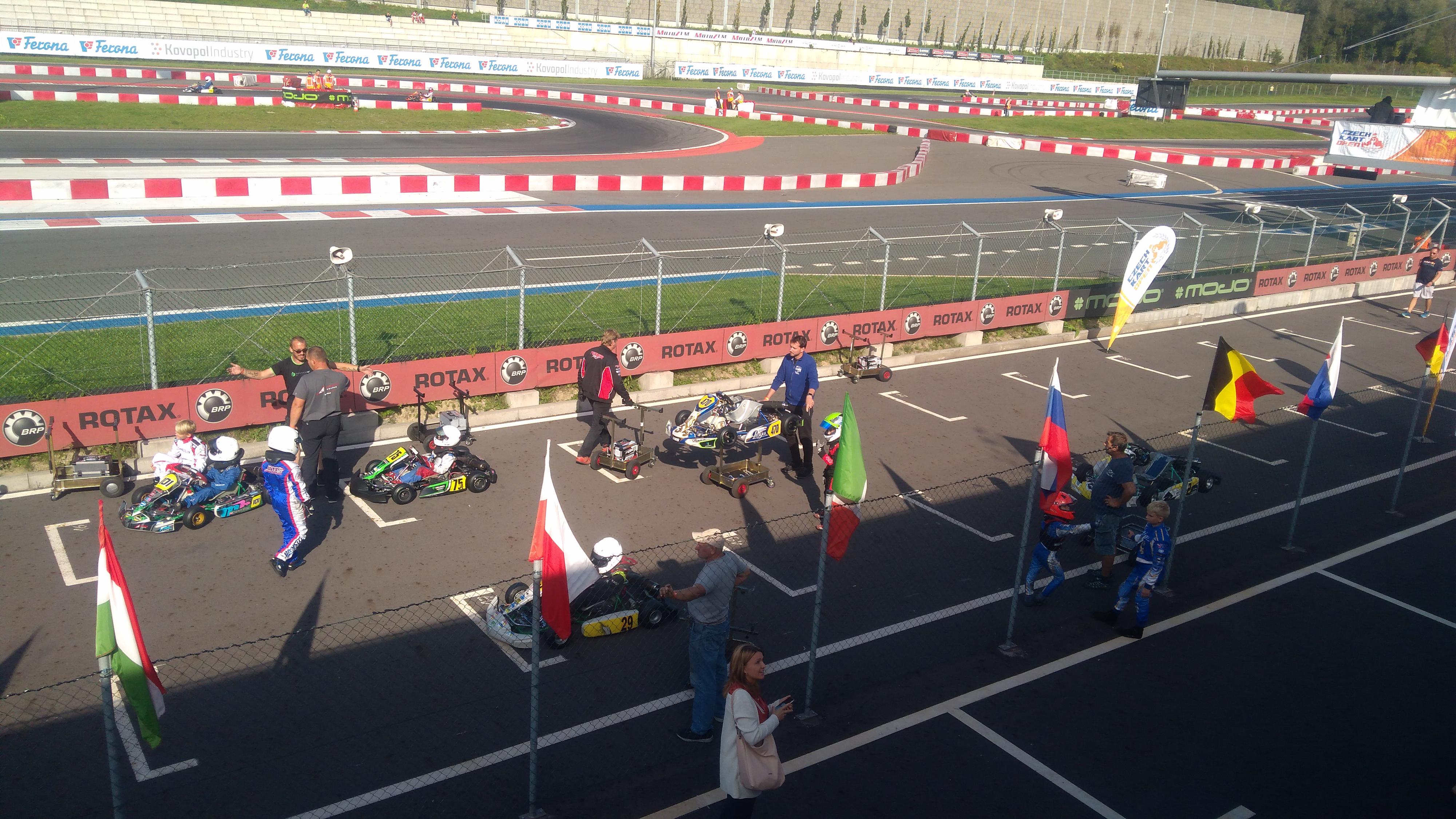 STEEL RING TŘINEC foto 3