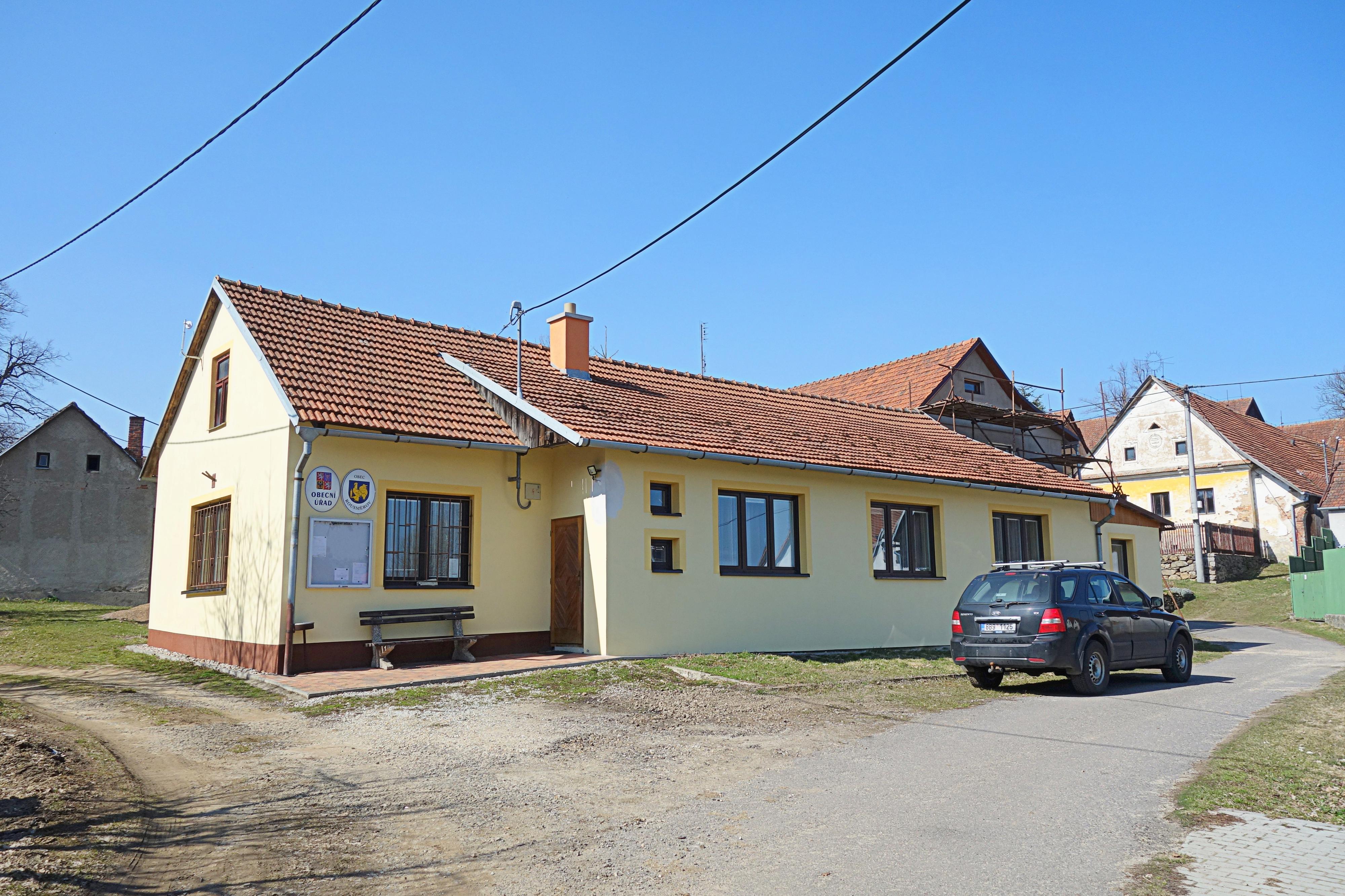 Rousměrov - obecní úřad