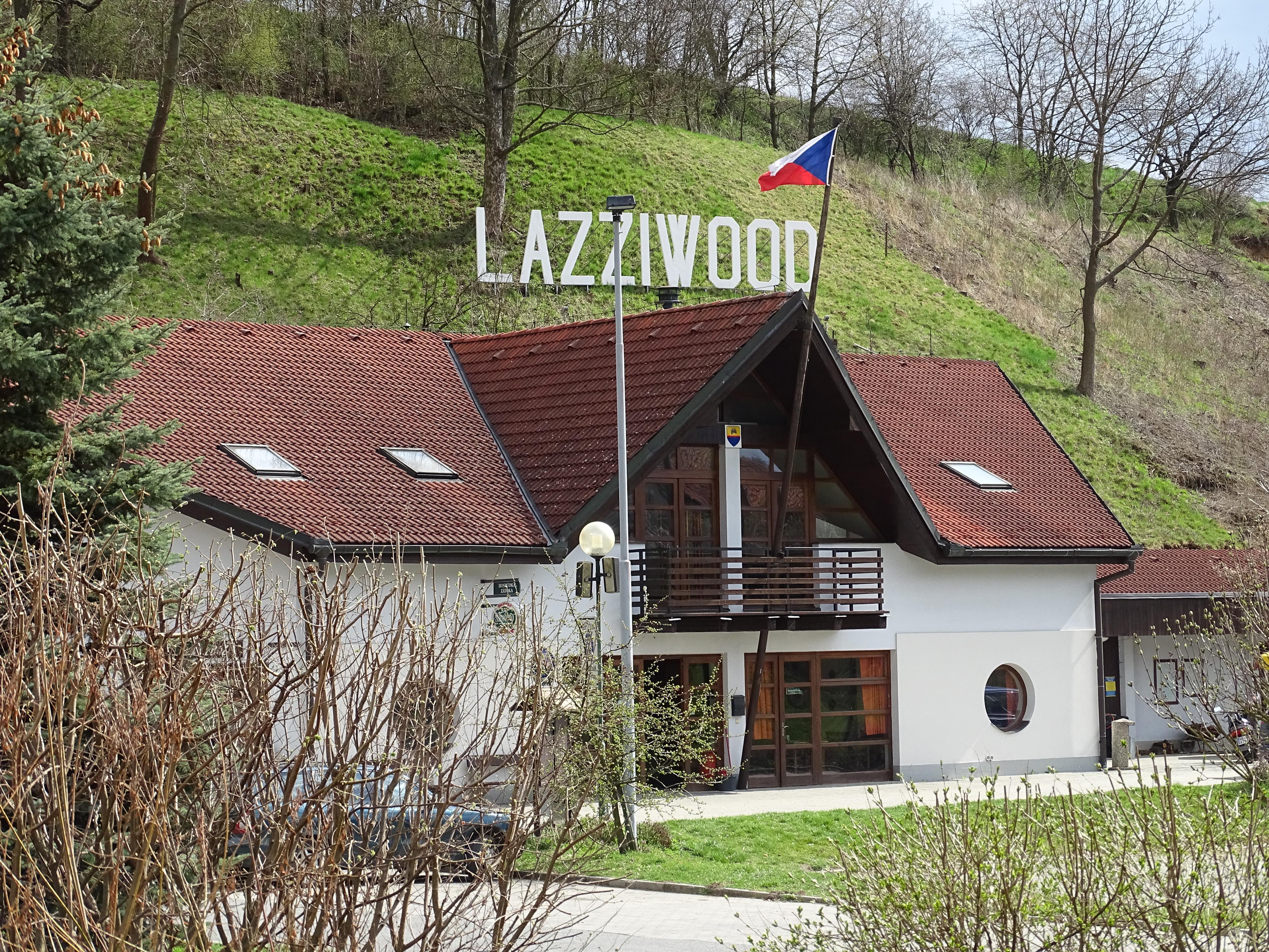 Lazinov - obecní úřad