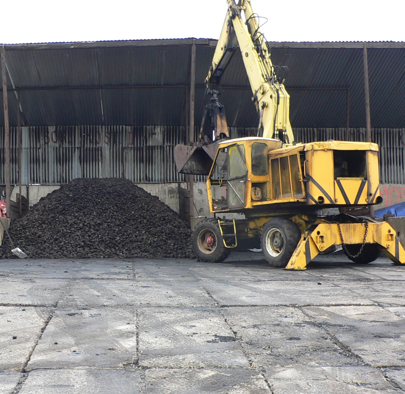 GOLEM-paliva s.r.o. foto 3