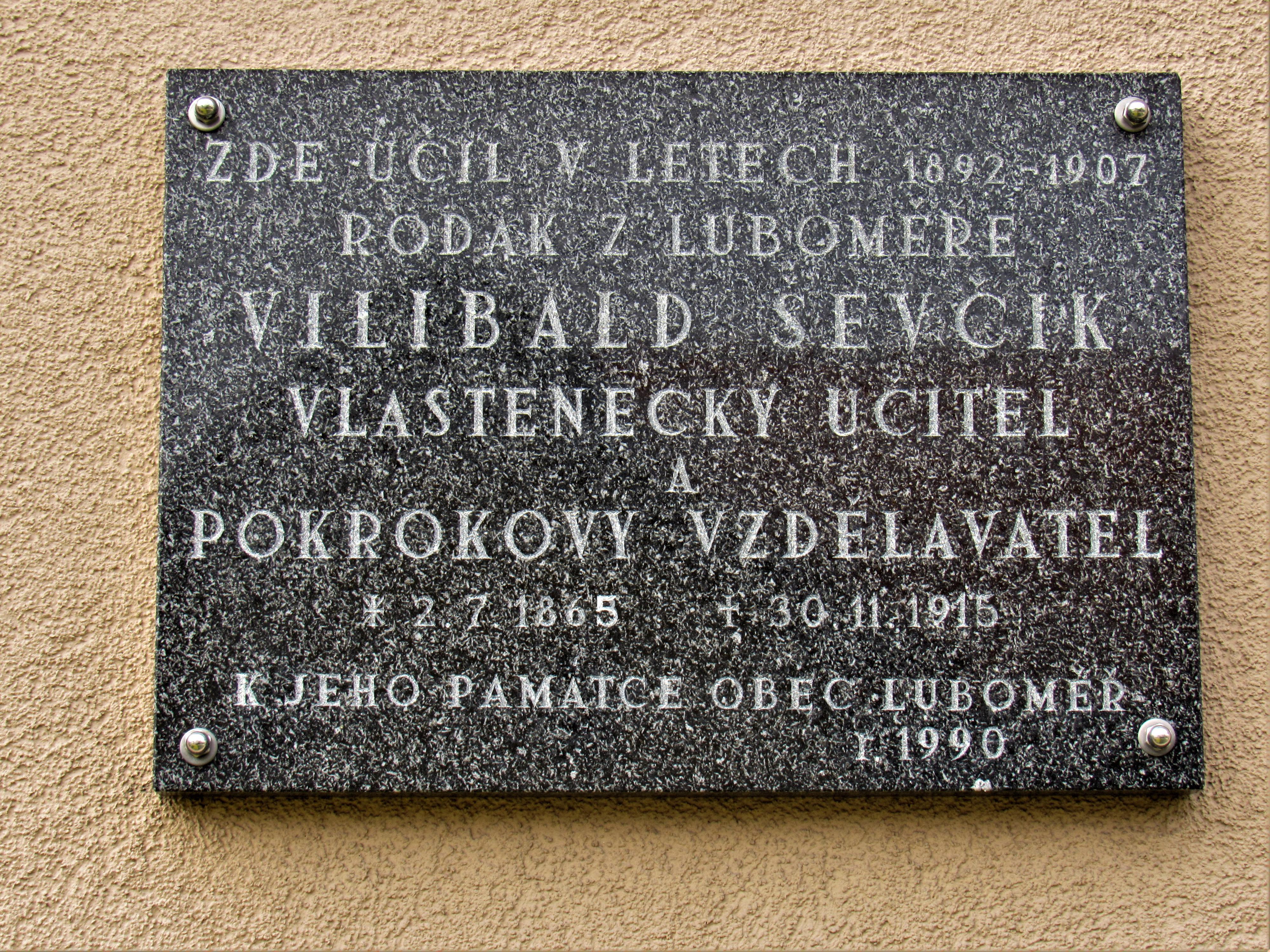 Obecní knihovna Luboměř foto 2