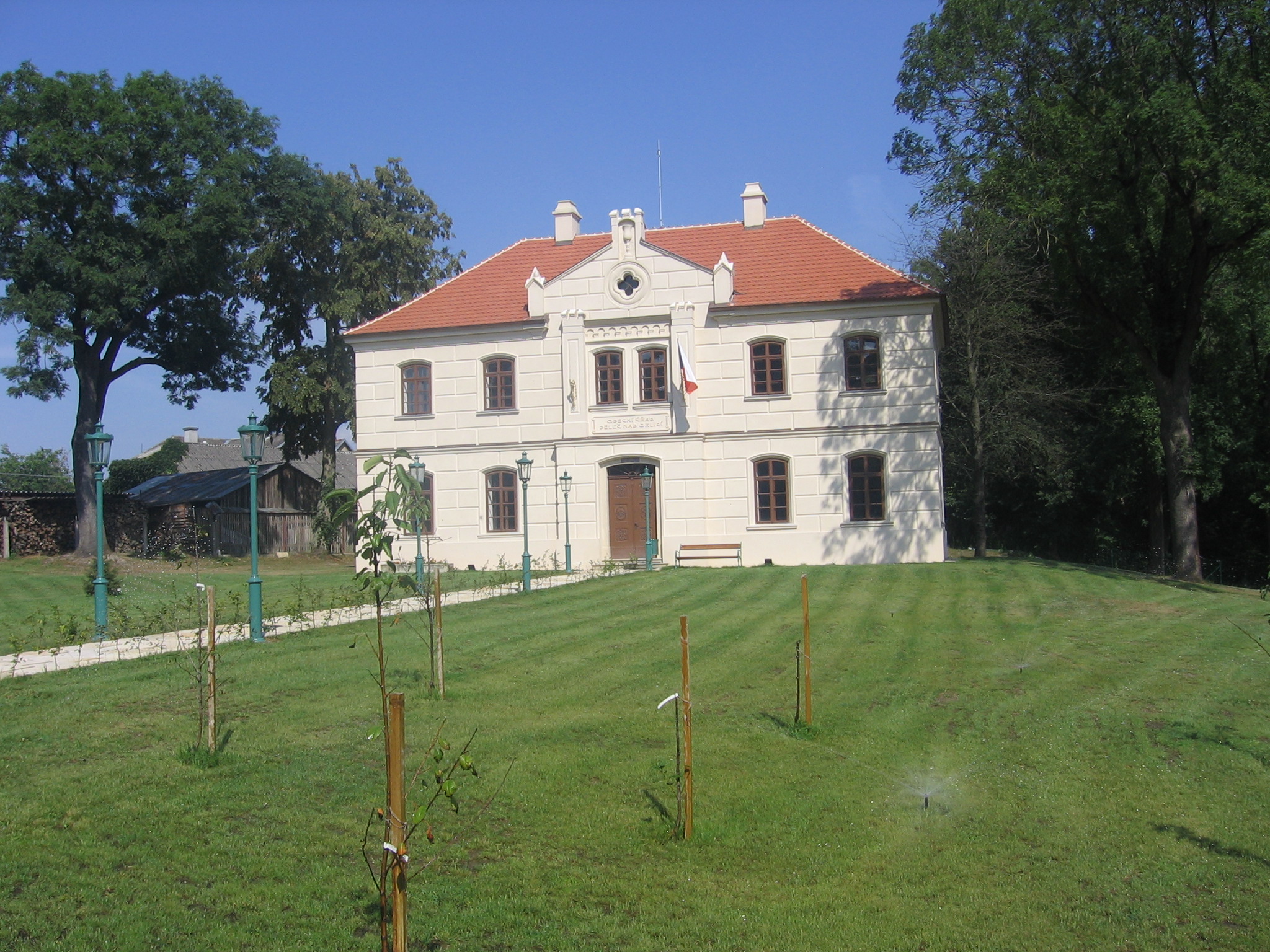 Běleč nad Orlicí - obecní úřad foto 1