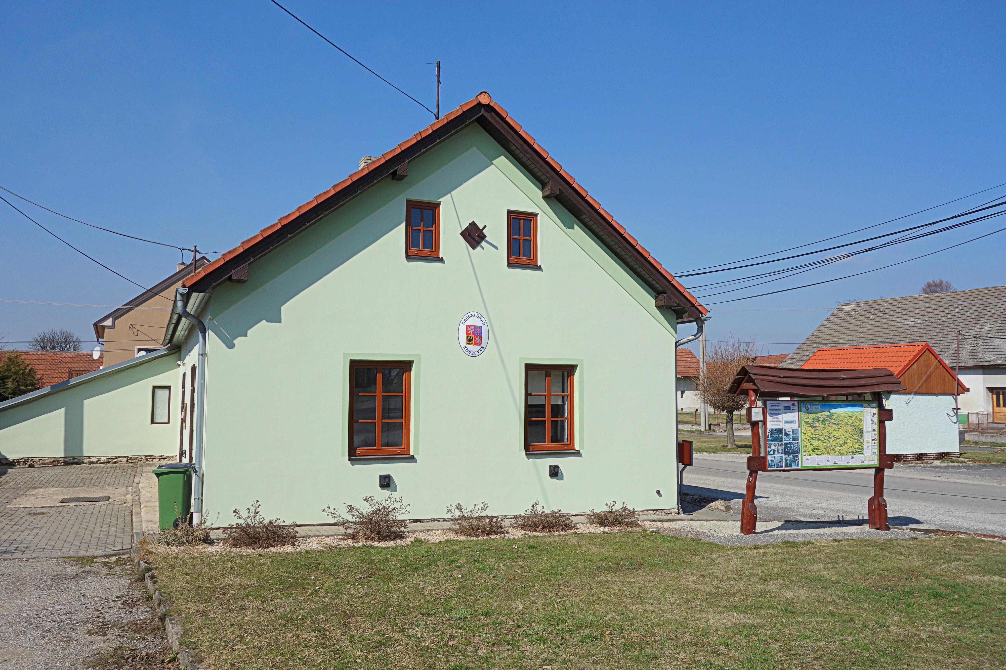 Kněževes - obecní úřad