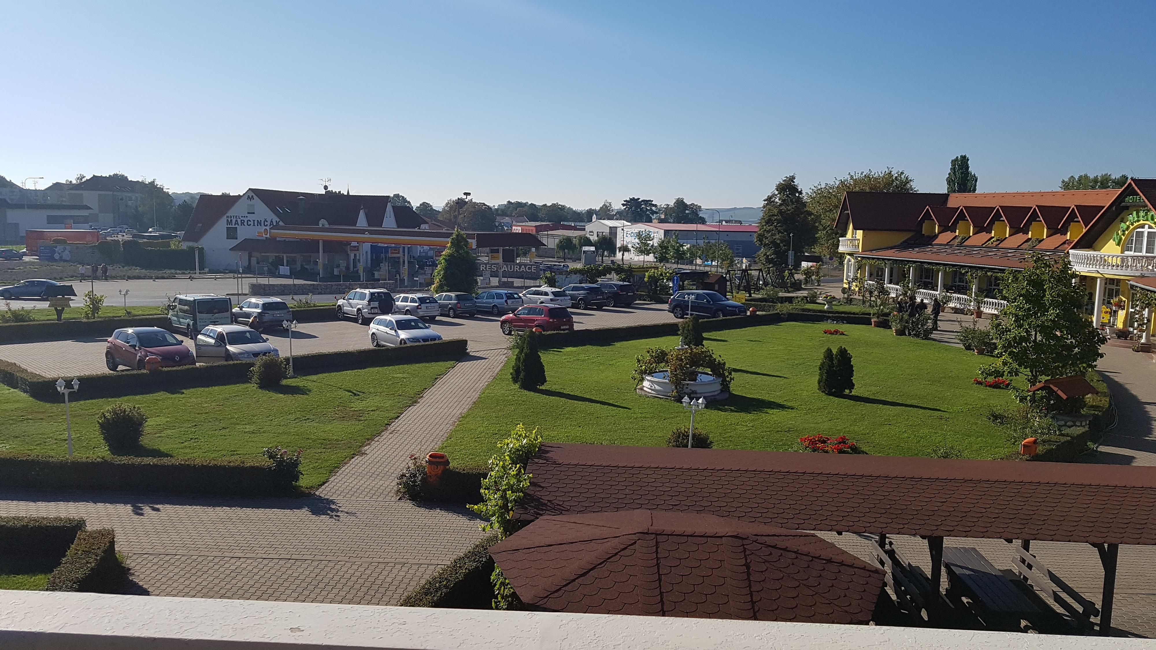 Hotel Zámeček Mikulov foto 6