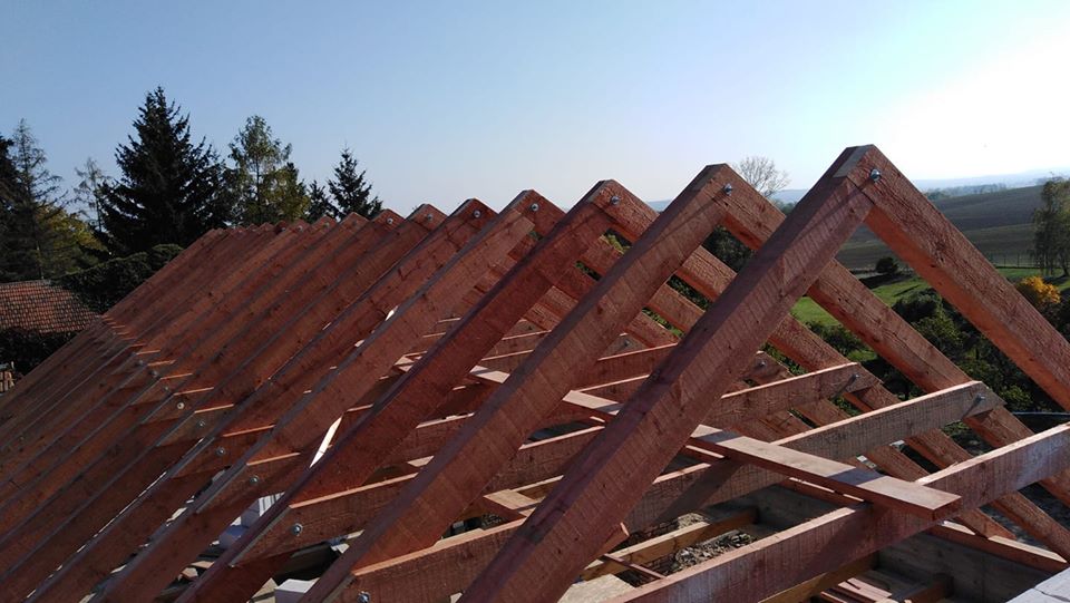 Roman Chládek - tesařství, pokrývačství, klempířství foto 2