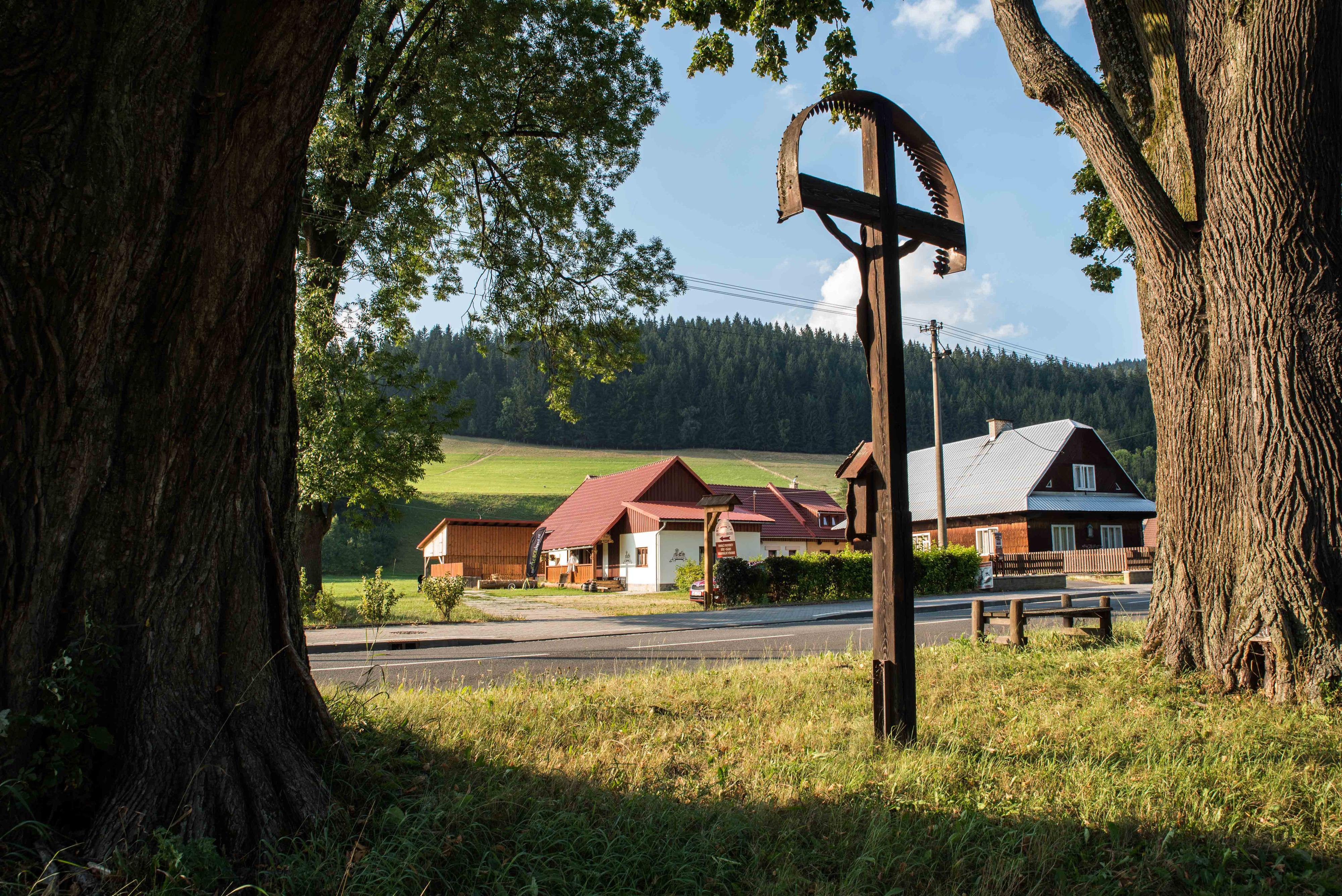 Dvůr u Kříža foto 2