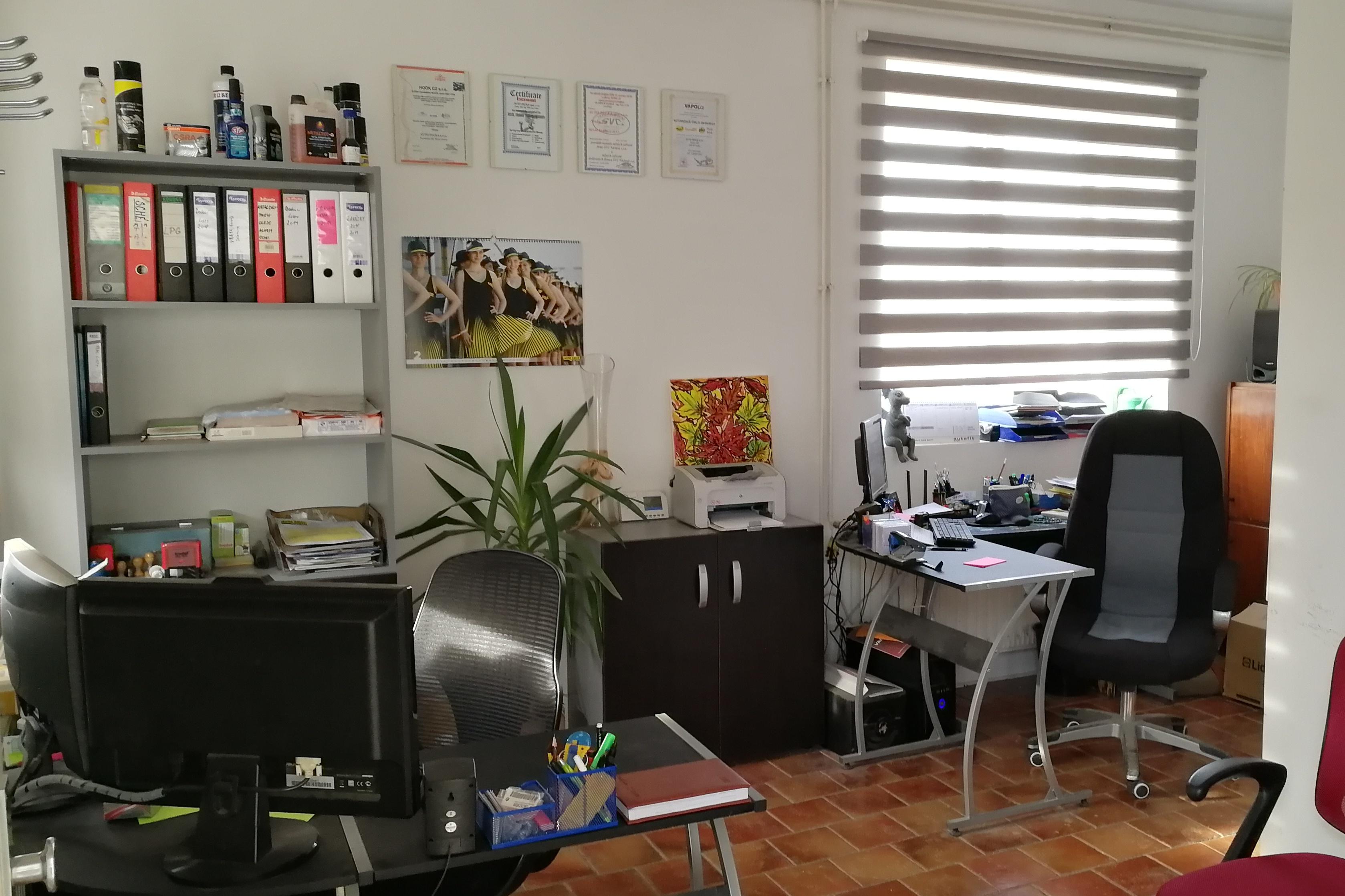 AUTO PECKA, spol. s r.o.