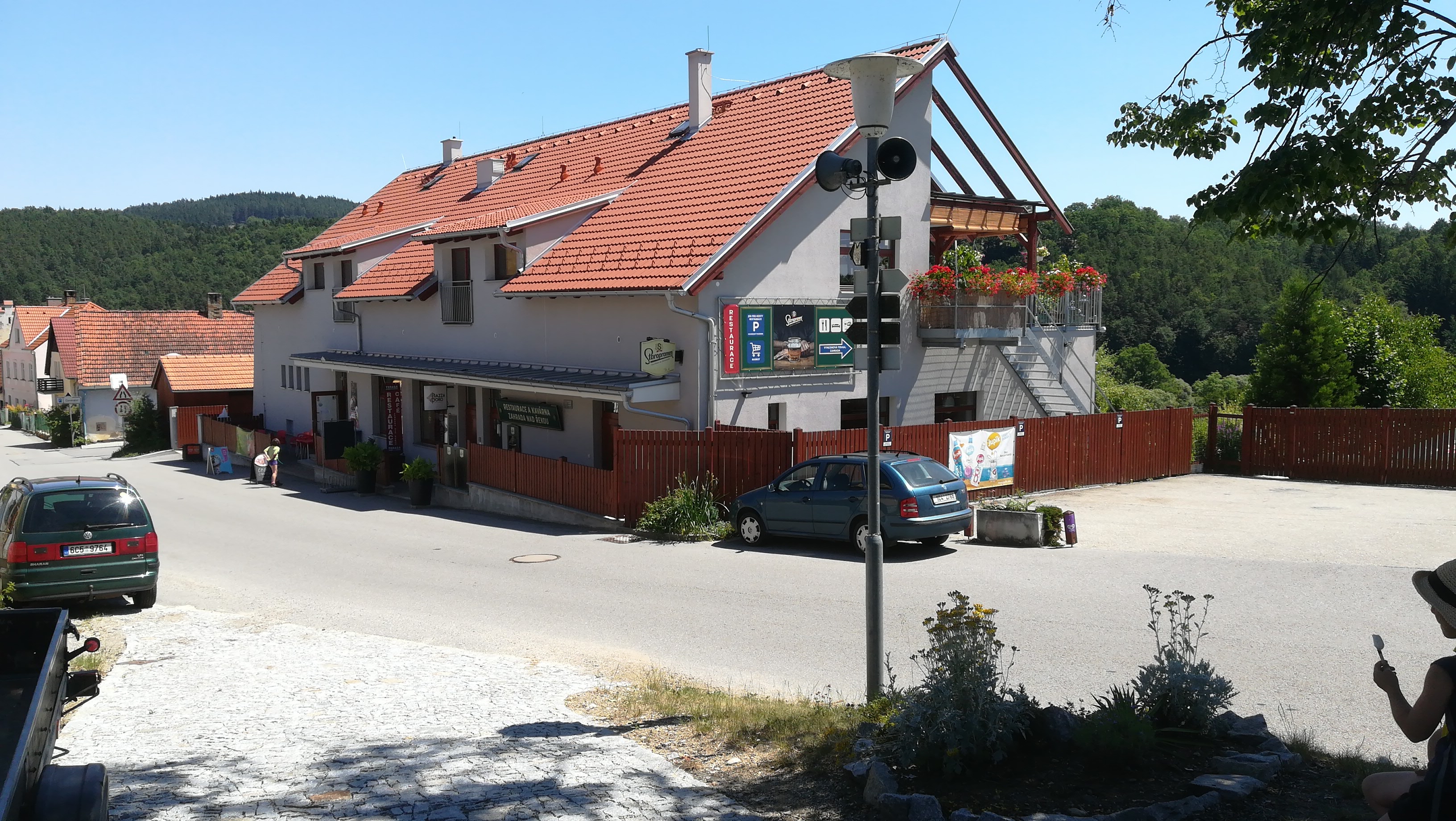 Restaurace a kavárna Zahrada nad řekou foto 5