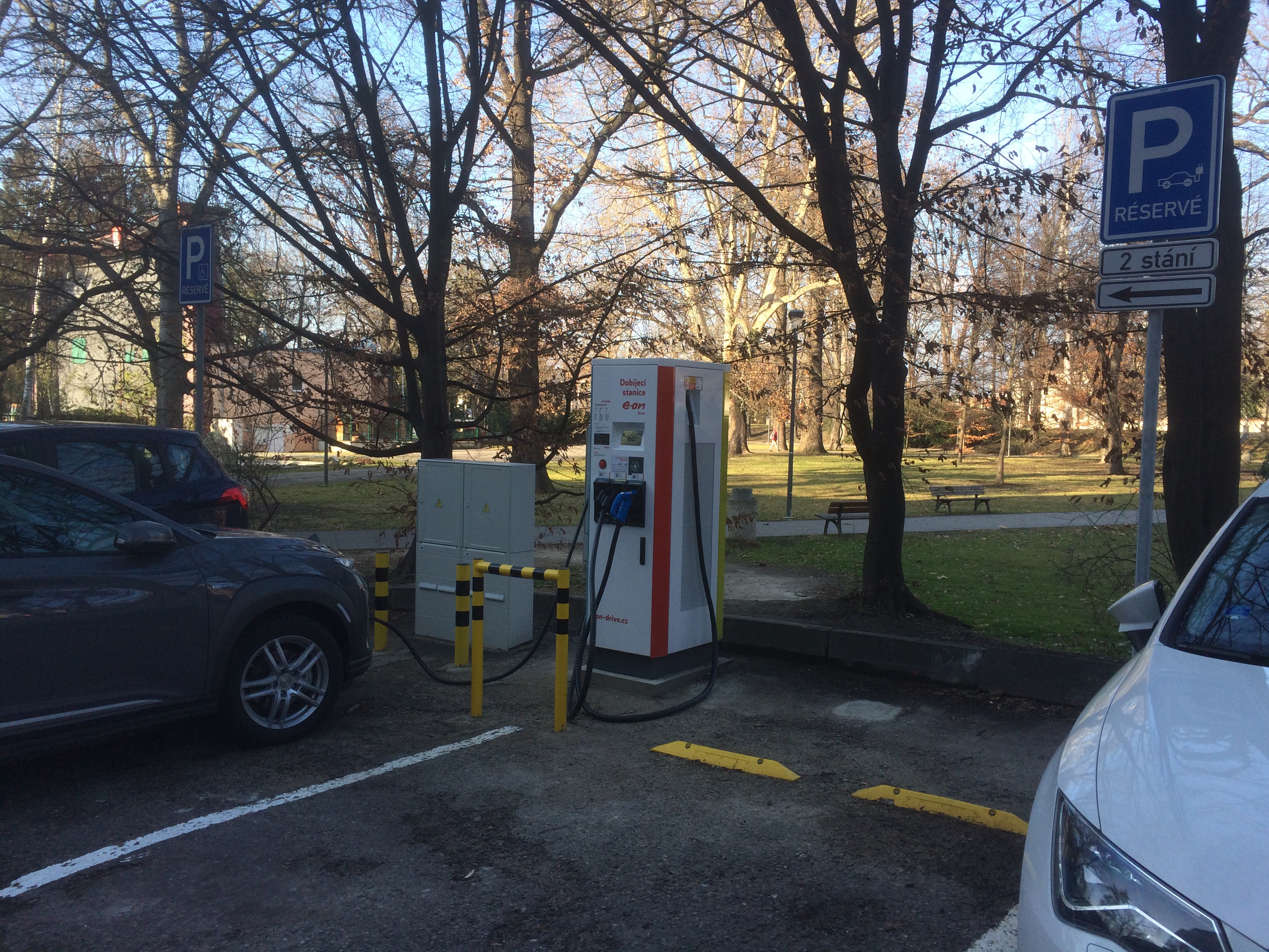 Dobíjecí stanice E.ON Drive