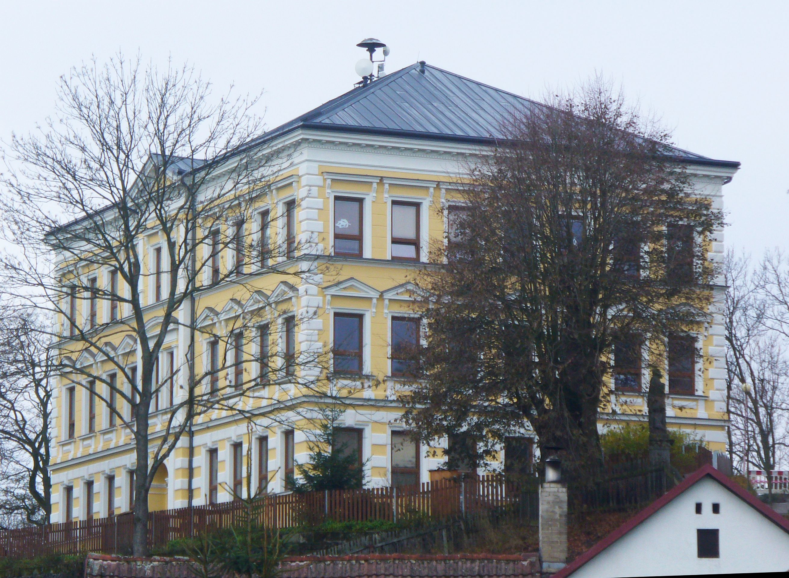 Základní škola a Mateřská škola Volfartice