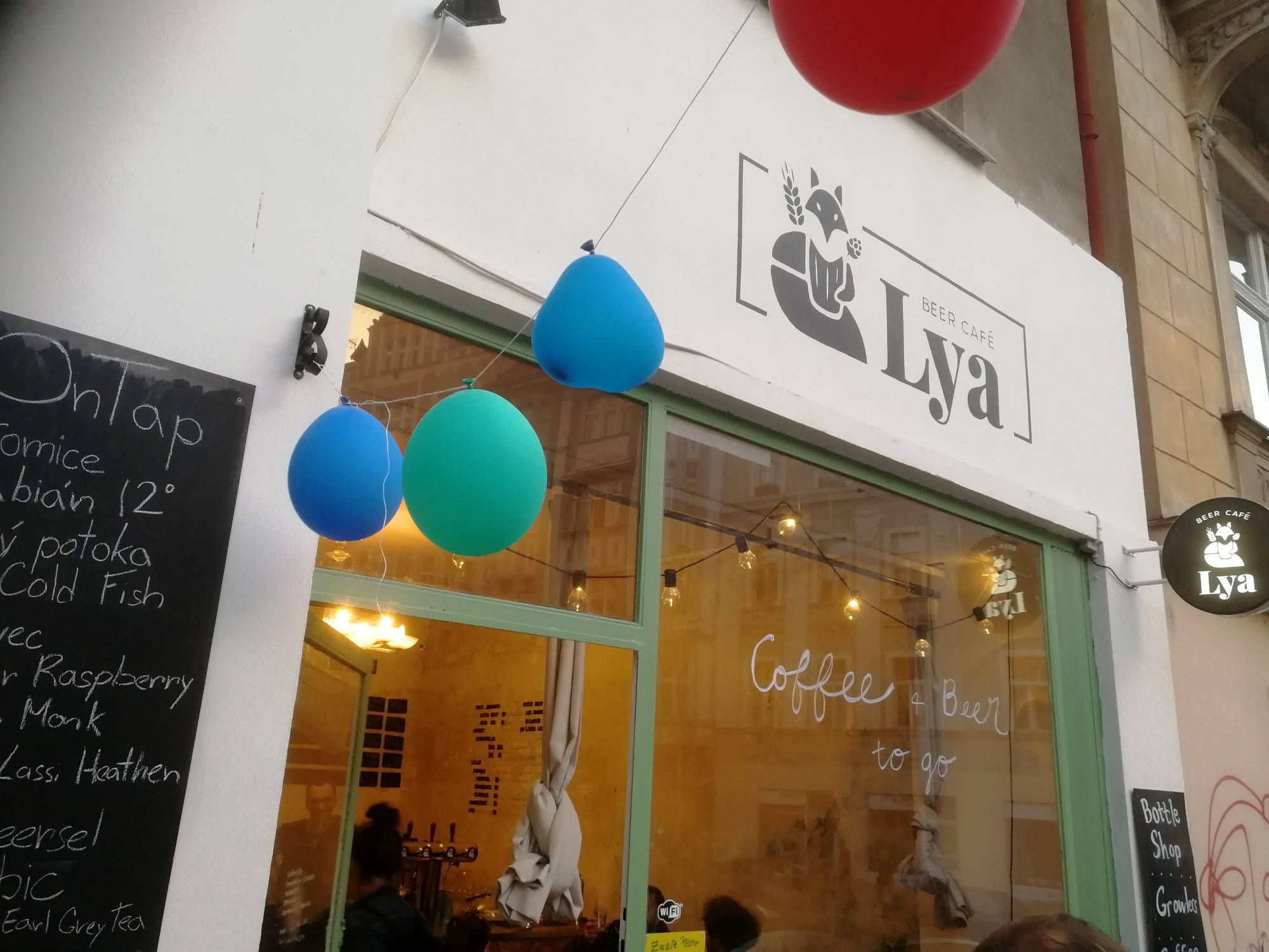 Lya Beer Café foto 3