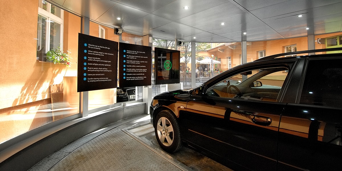 MR.PARKIT - Parking Václavské náměstí foto 3