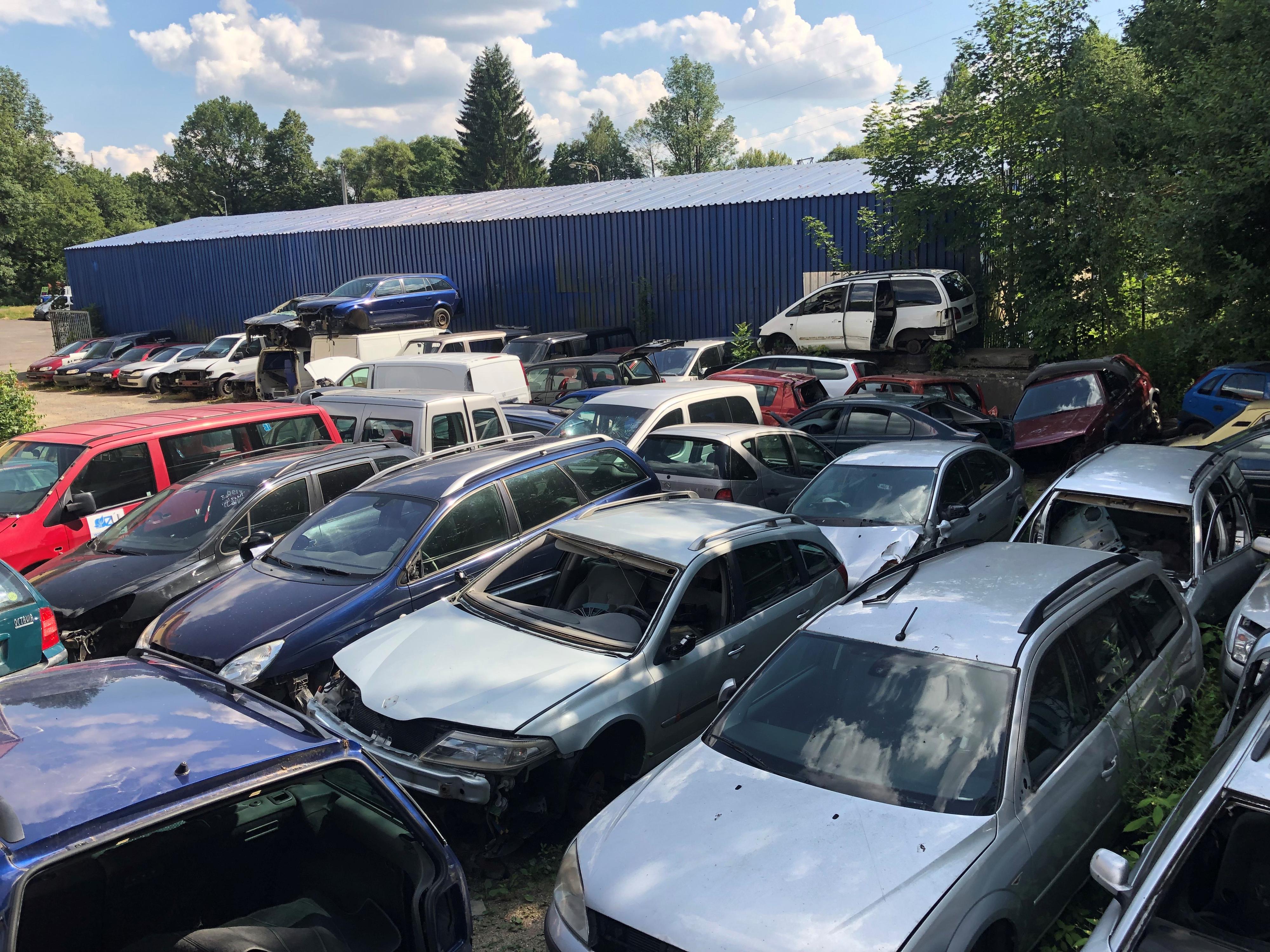 AUTOVRAKOVIŠTĚ Jablonec nad Nisou foto 2