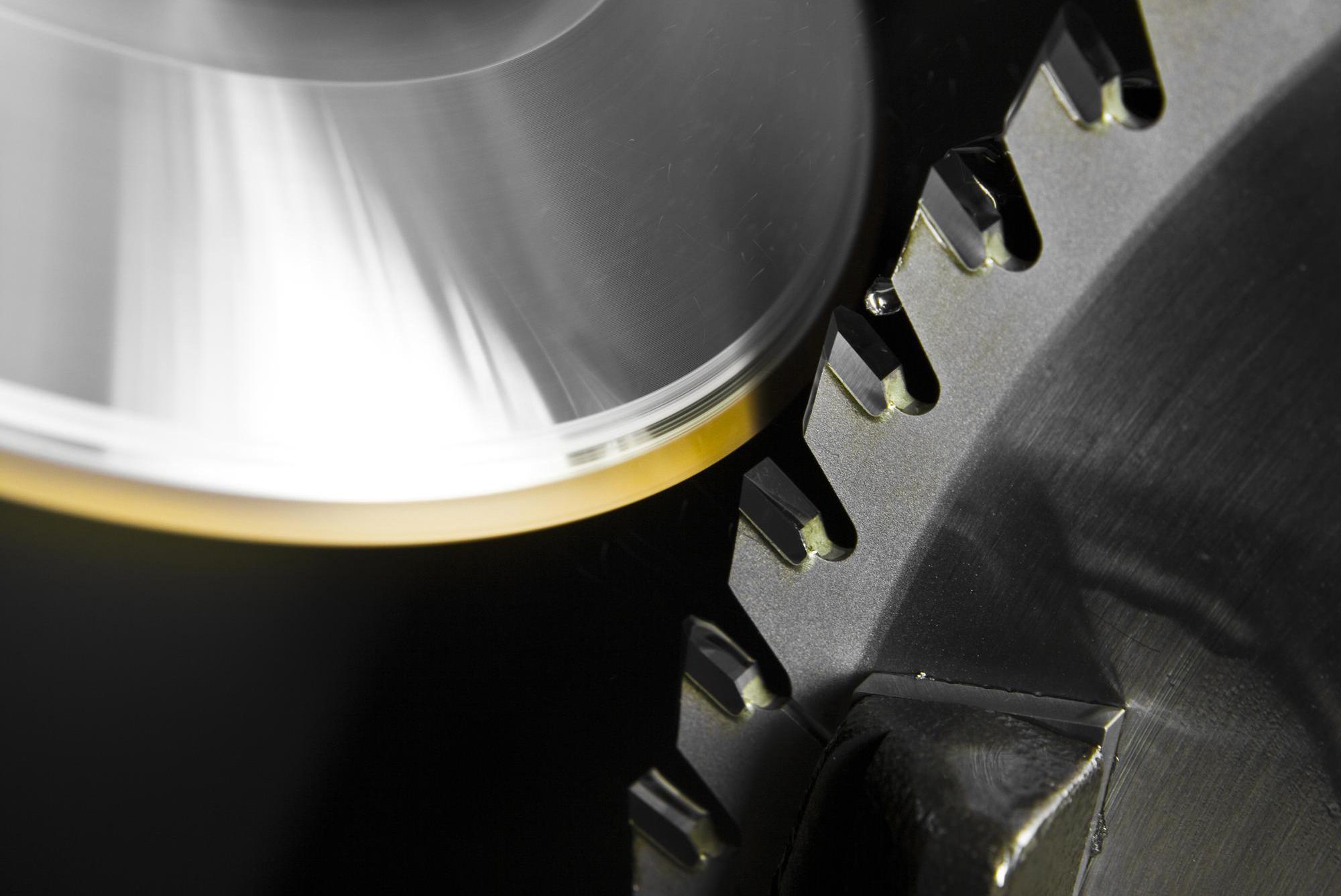 Leon Kufa - brusné kotouče foto 1