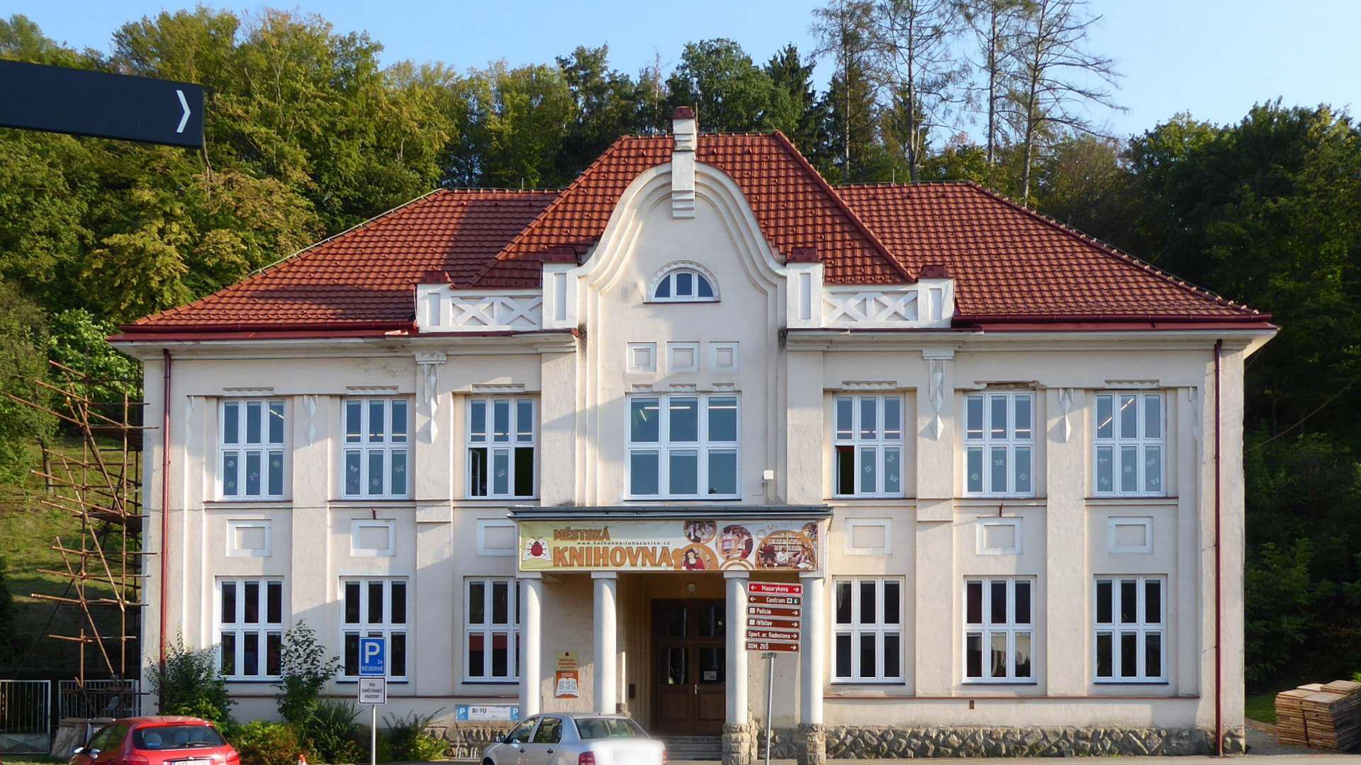 Městská knihovna Luhačovice foto 3