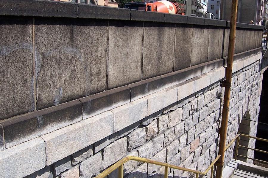 Pískování stavebních materiálů