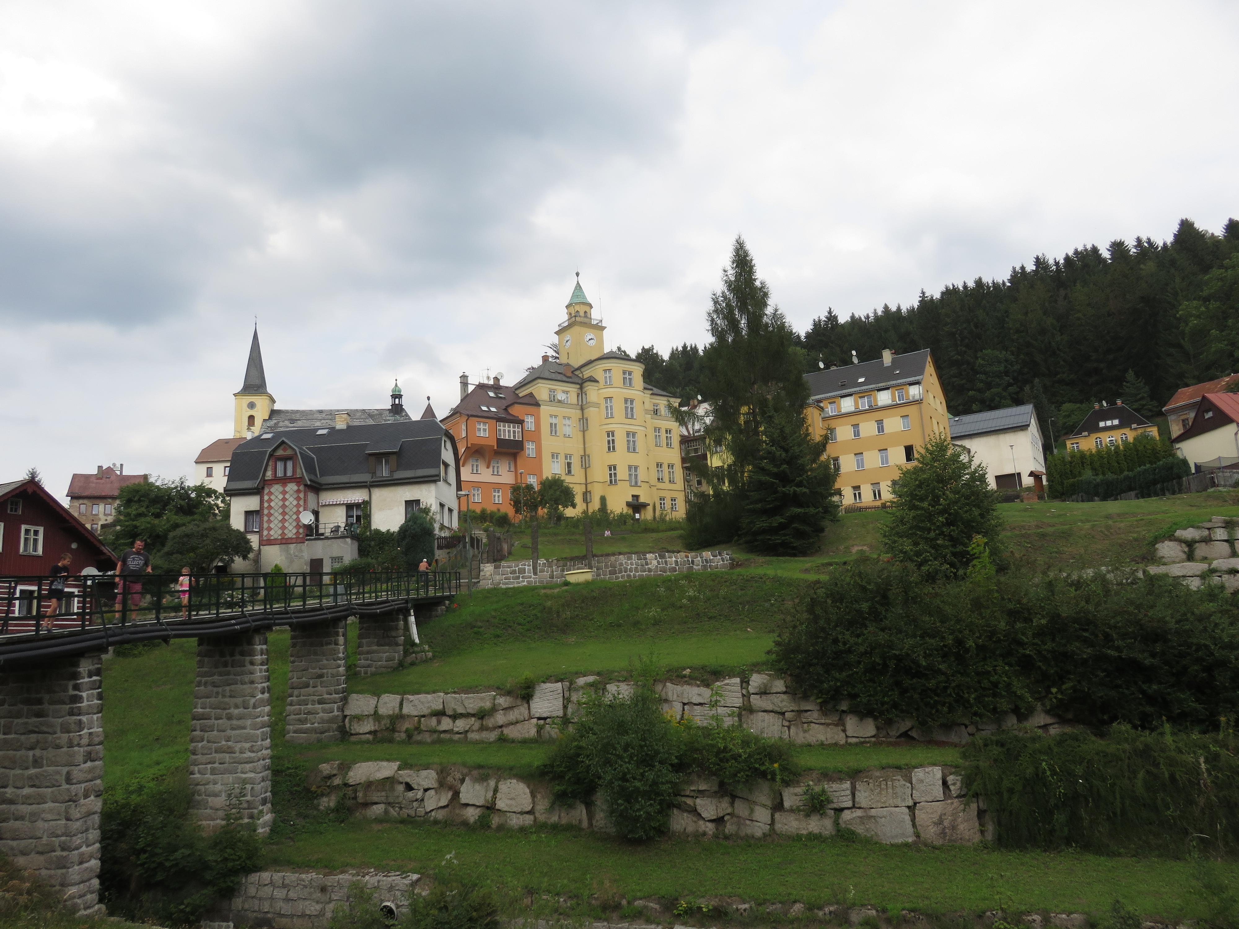 Janov nad Nisou - obecní úřad foto 2
