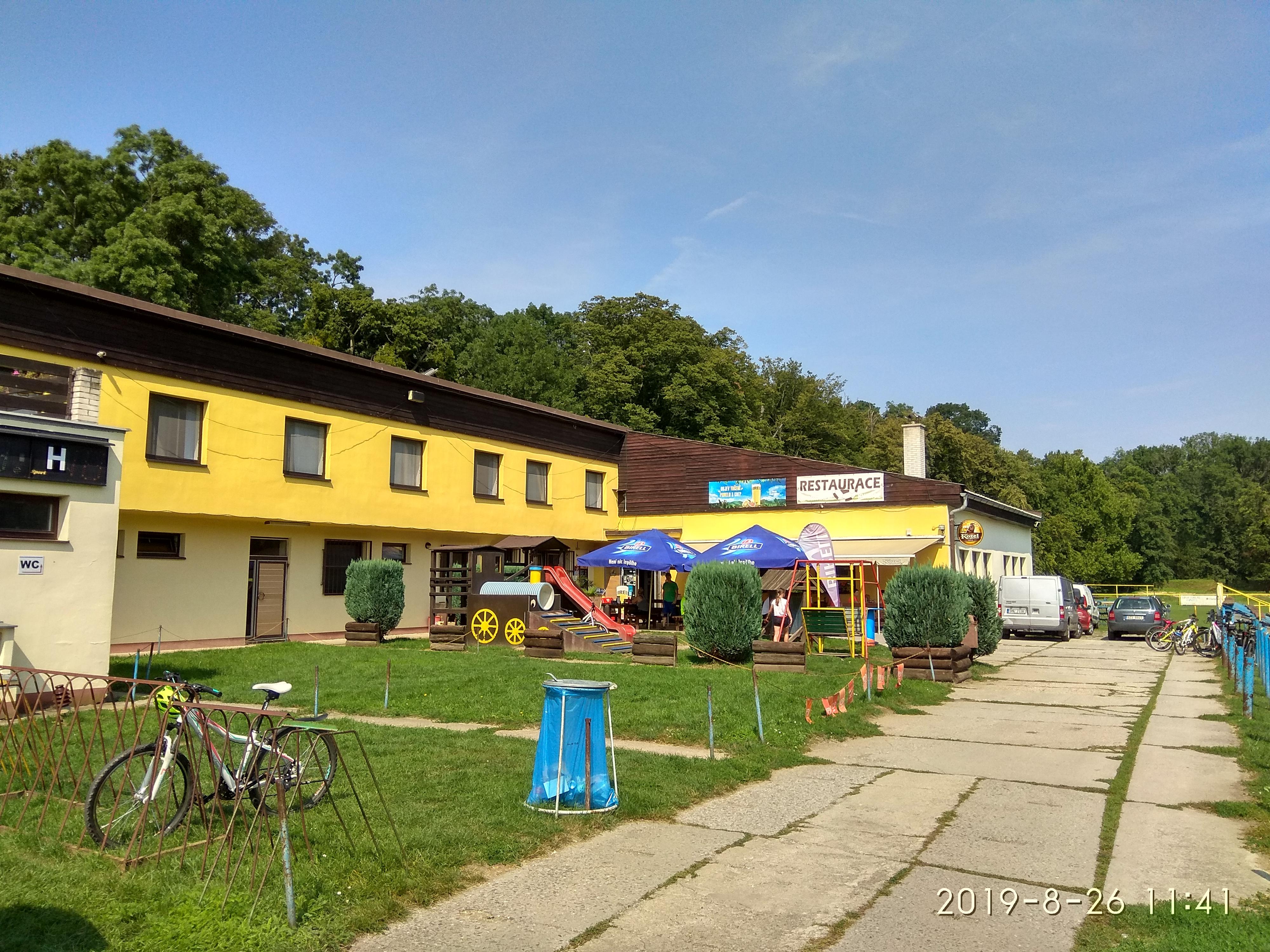 Restaurace Sportareál Kvasice foto 4