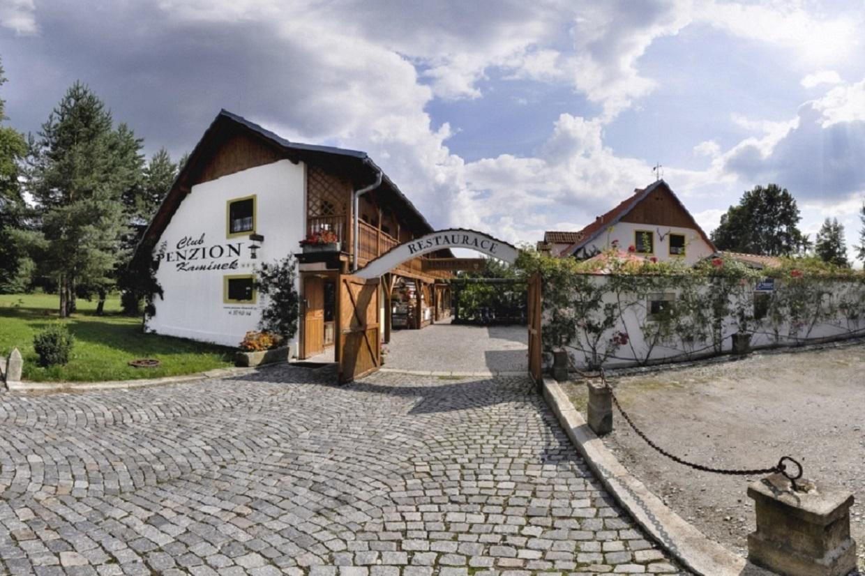 Penzion a restaurace  Kamínek