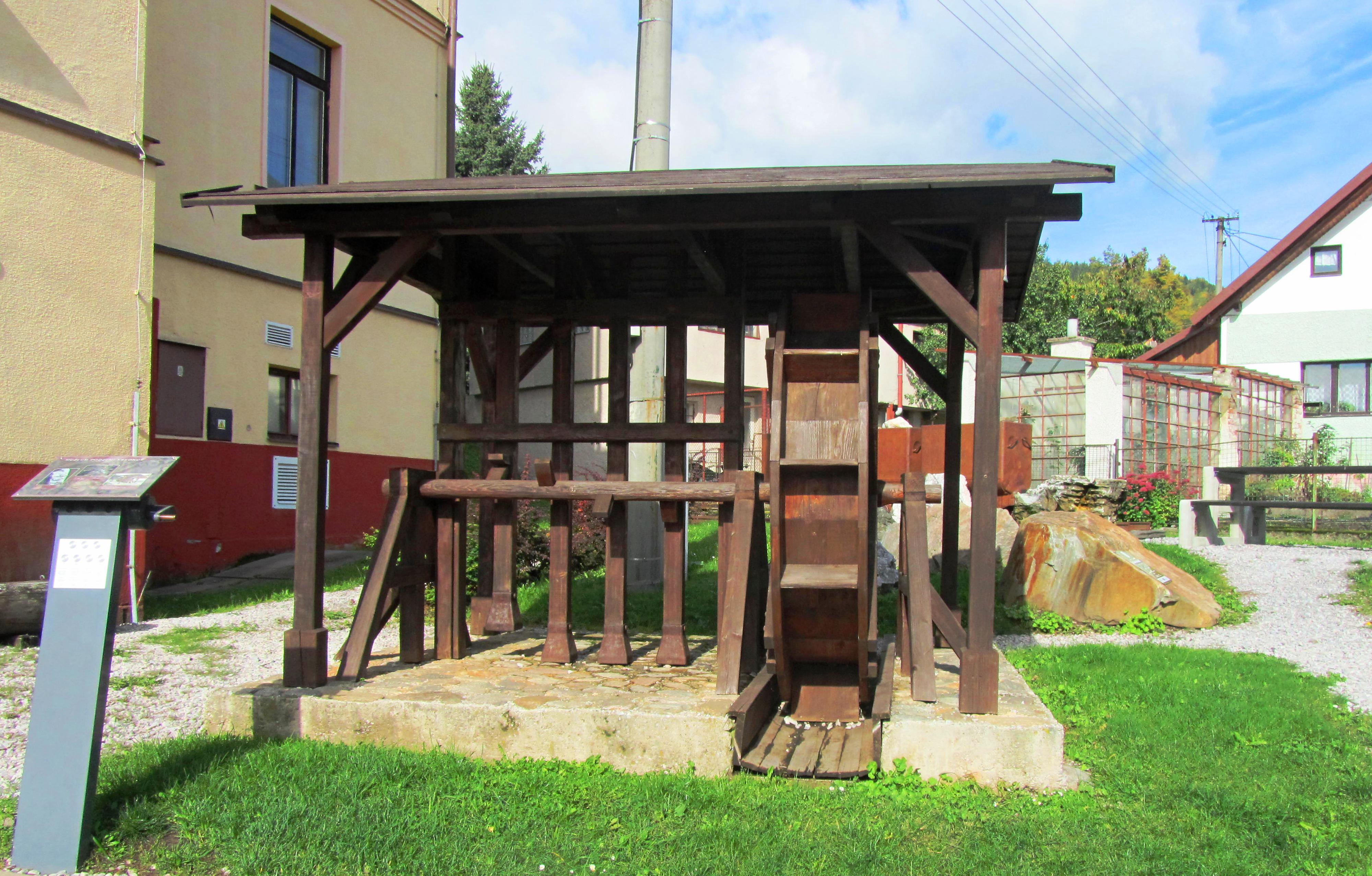 Černý Důl - úřad městyse foto 4