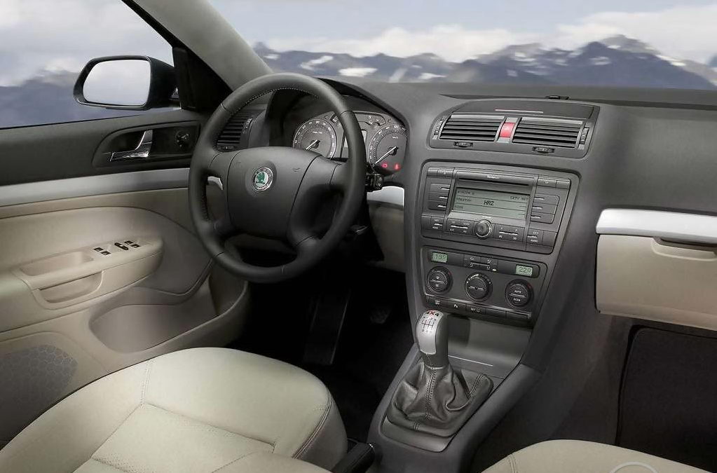 AVESCAR Car Rental Prague foto 3