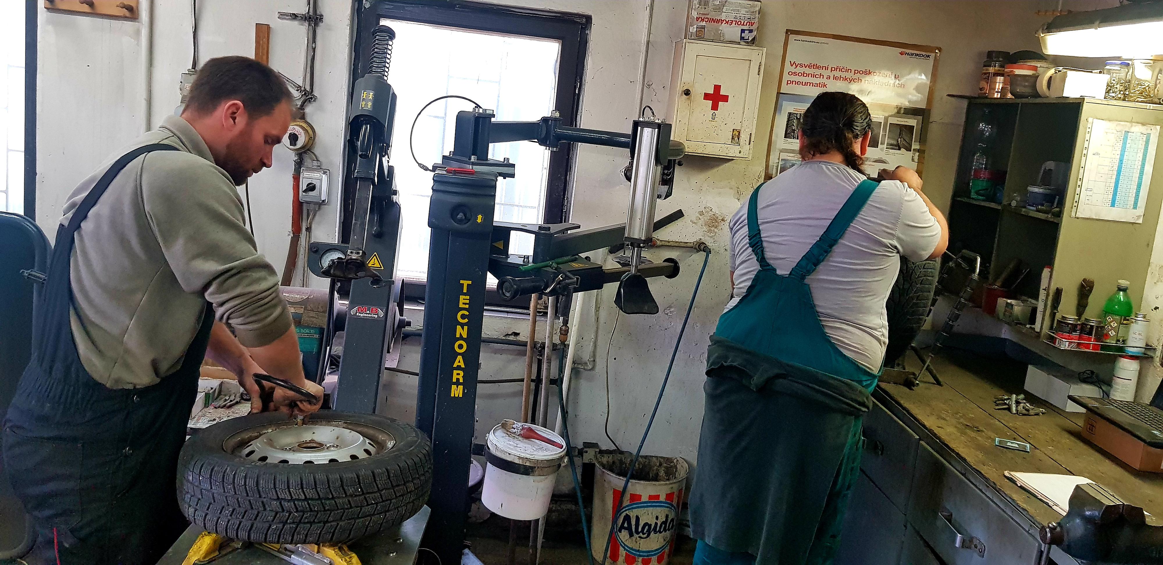 Pneu Tiger s.r.o. - Pneuservis Dobříš foto 3