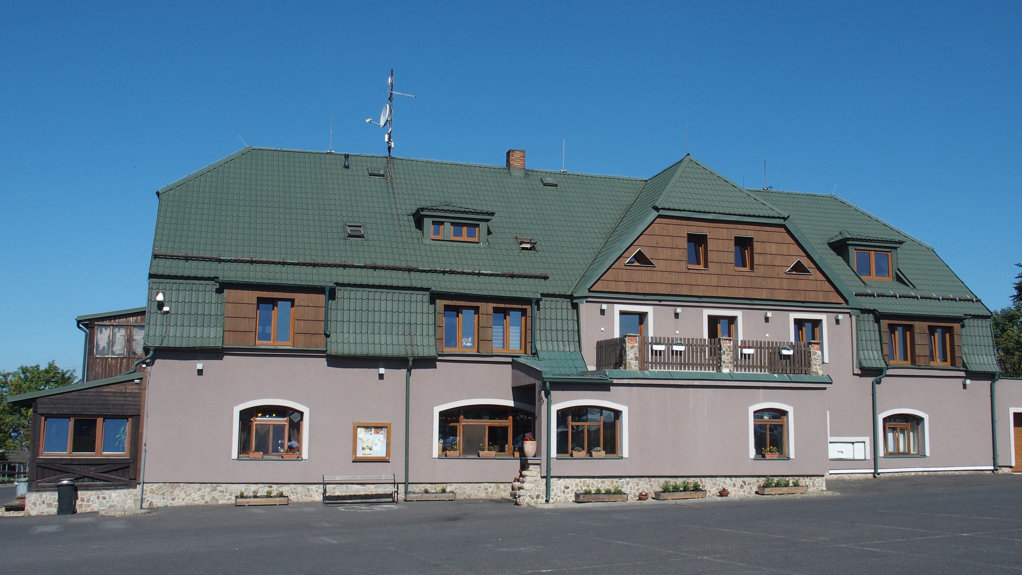 Restaurace Horský Hotel Lesná foto 4