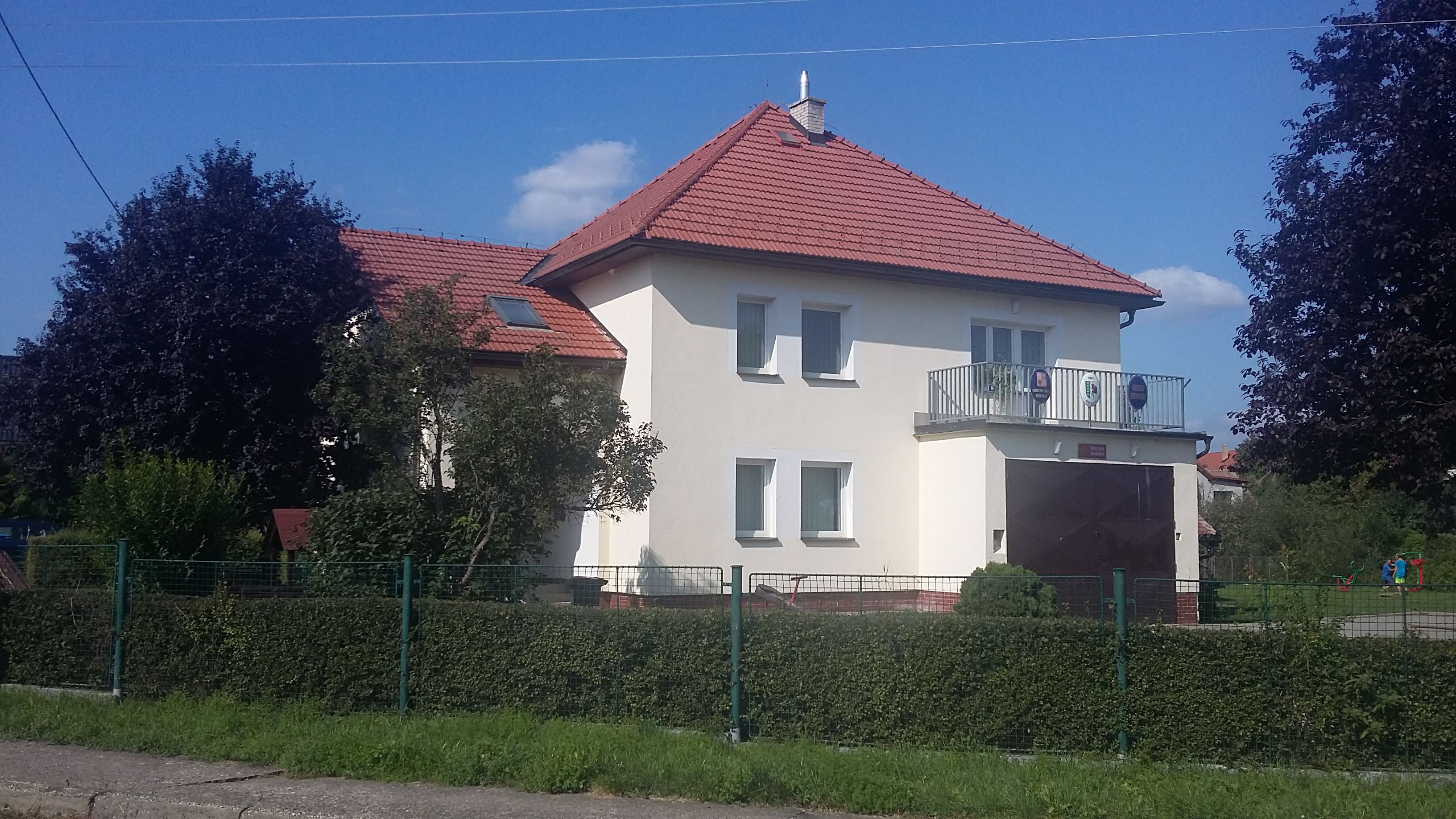 Dřenice - obecní úřad foto 2