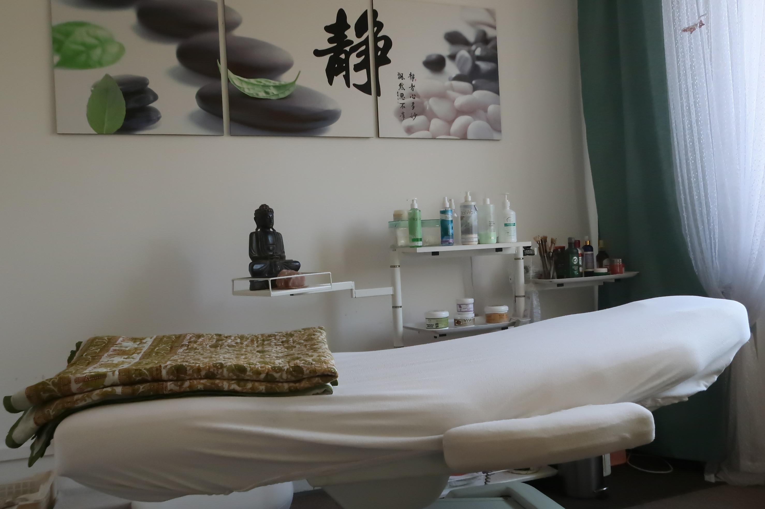 Kosmetický salon Stuha manikúra a pedikúra