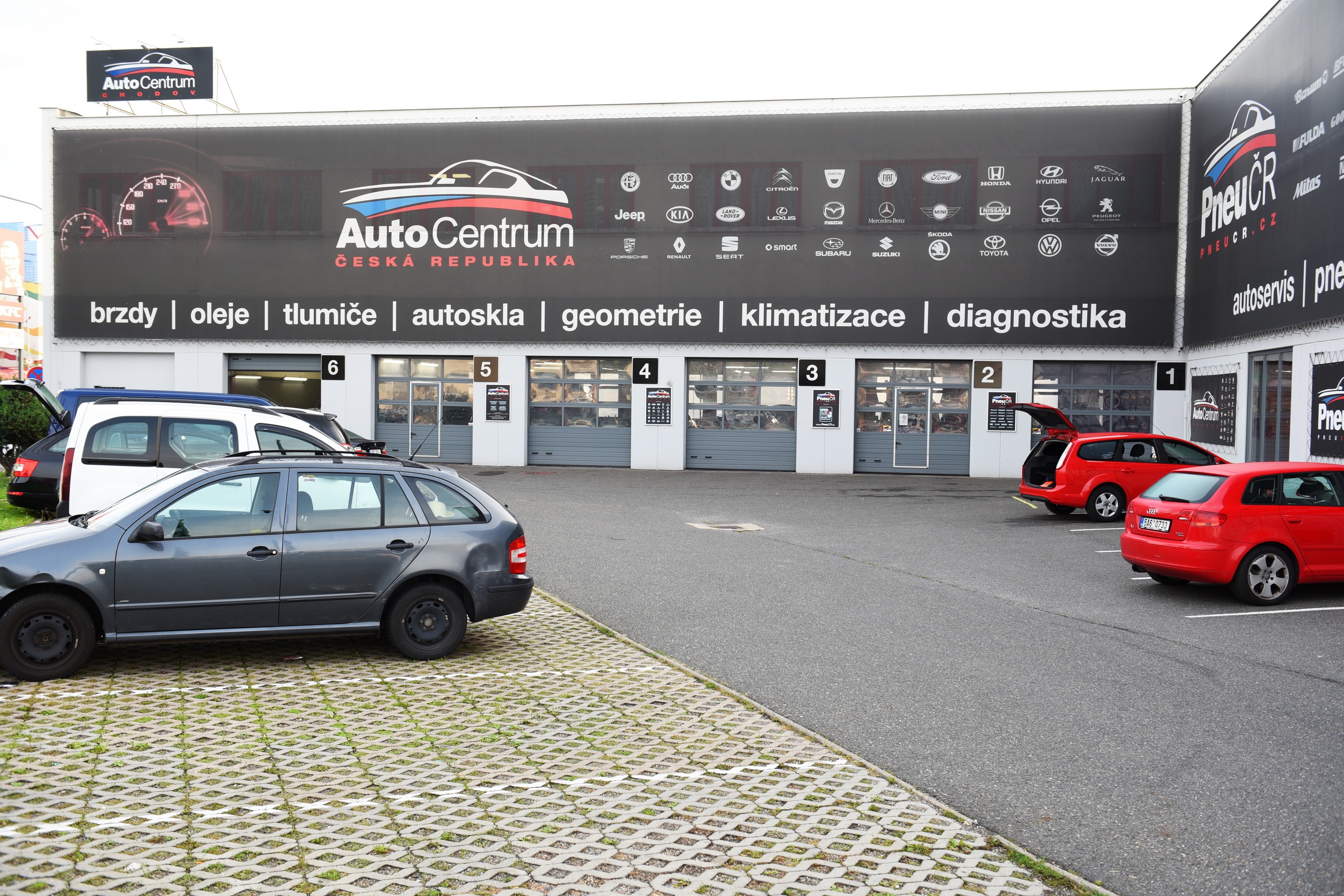 AutoCentrum ČR - Praha Chodov foto 6