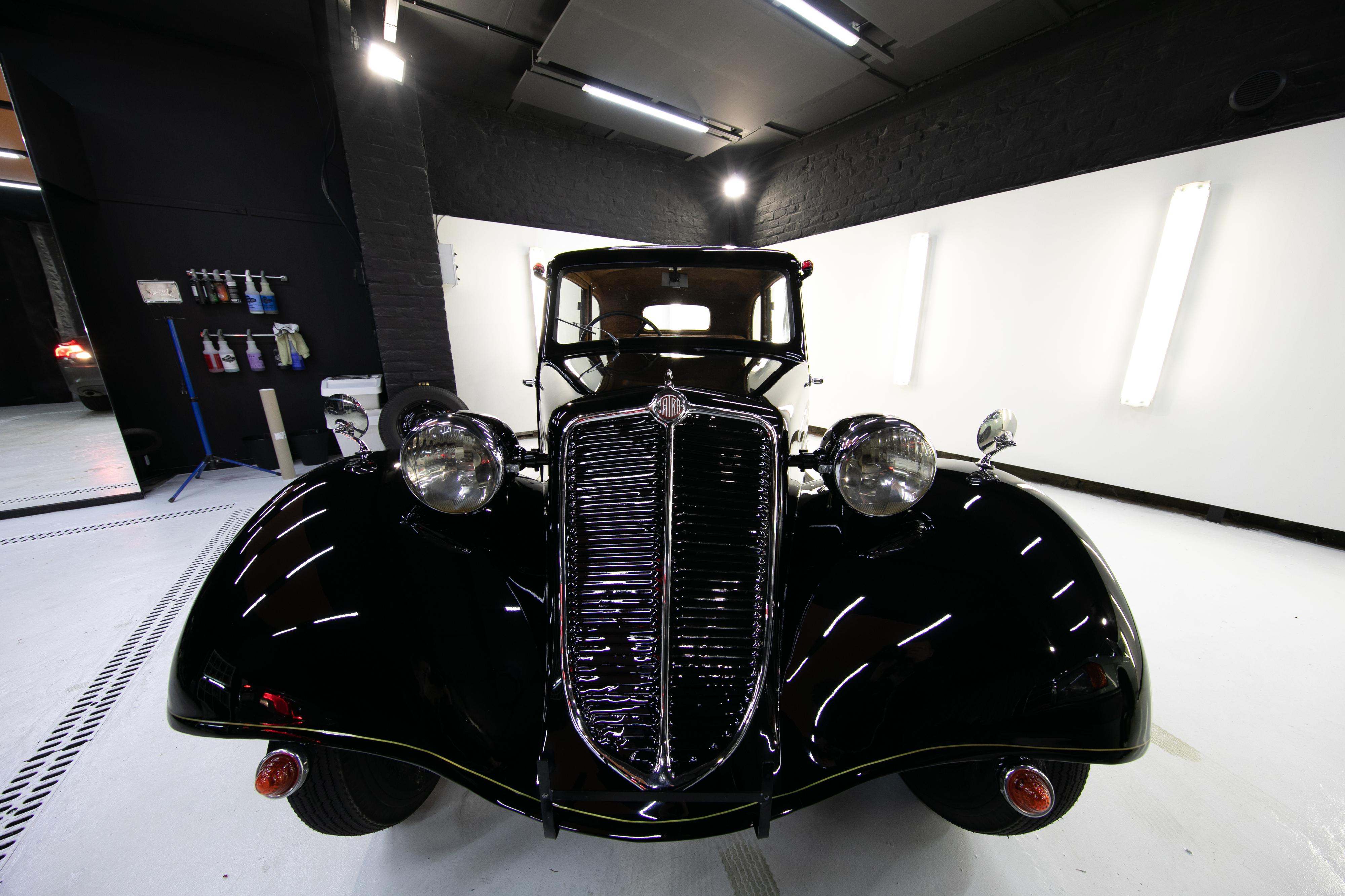 Royal detailing foto 6