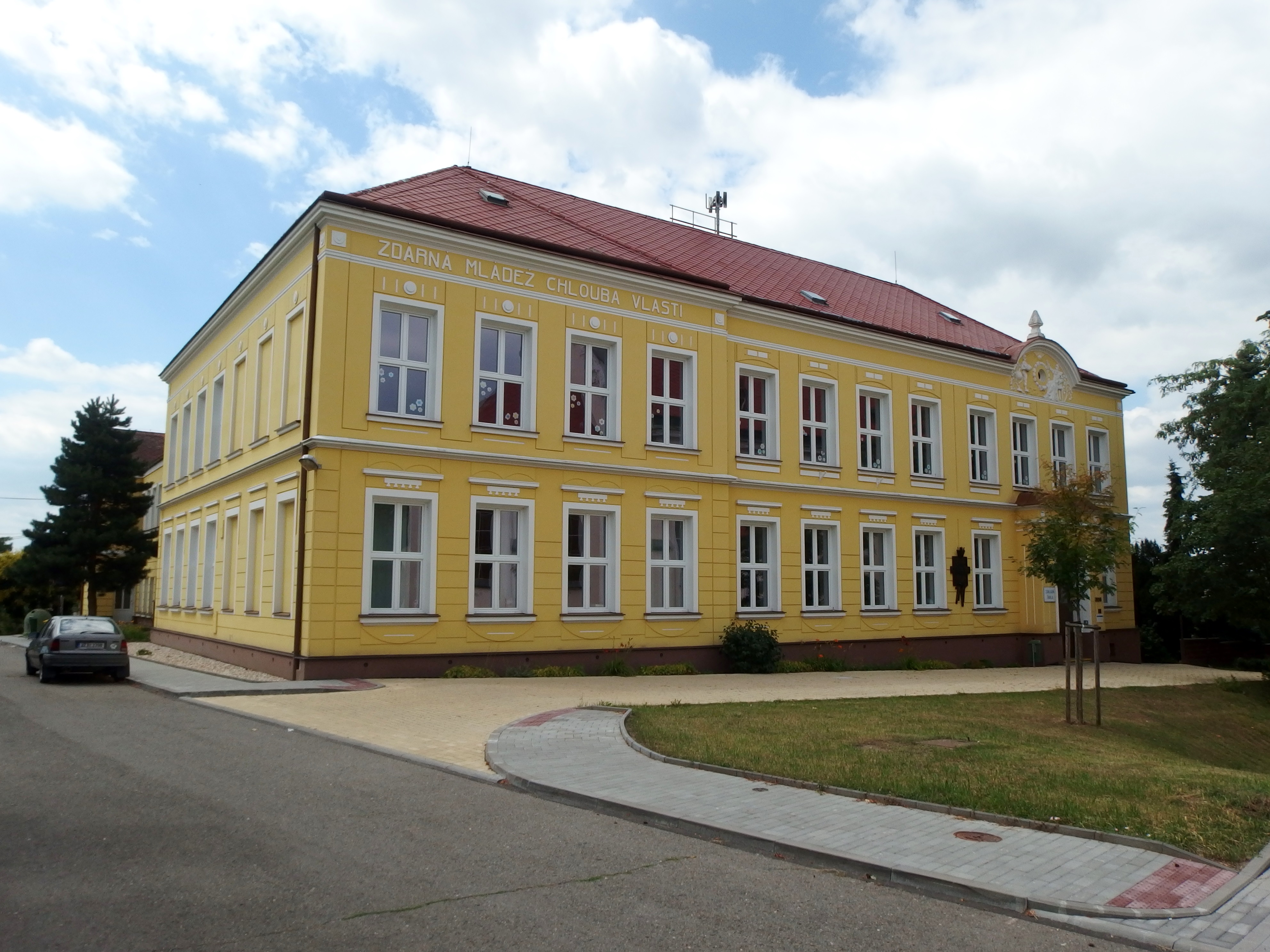 Základní škola a mateřská škola Ostrožská Lhota, příspěvková organizace