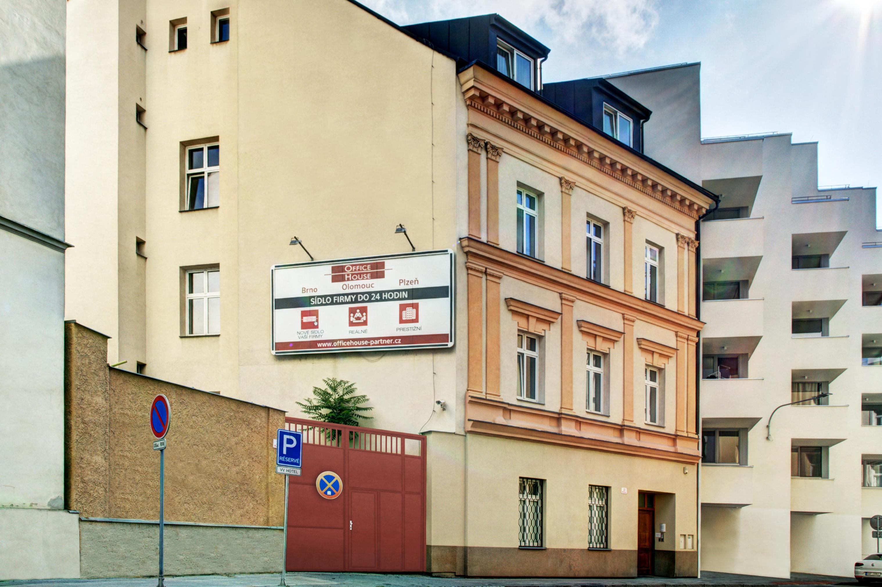 OFFICE HOUSE PARTNER