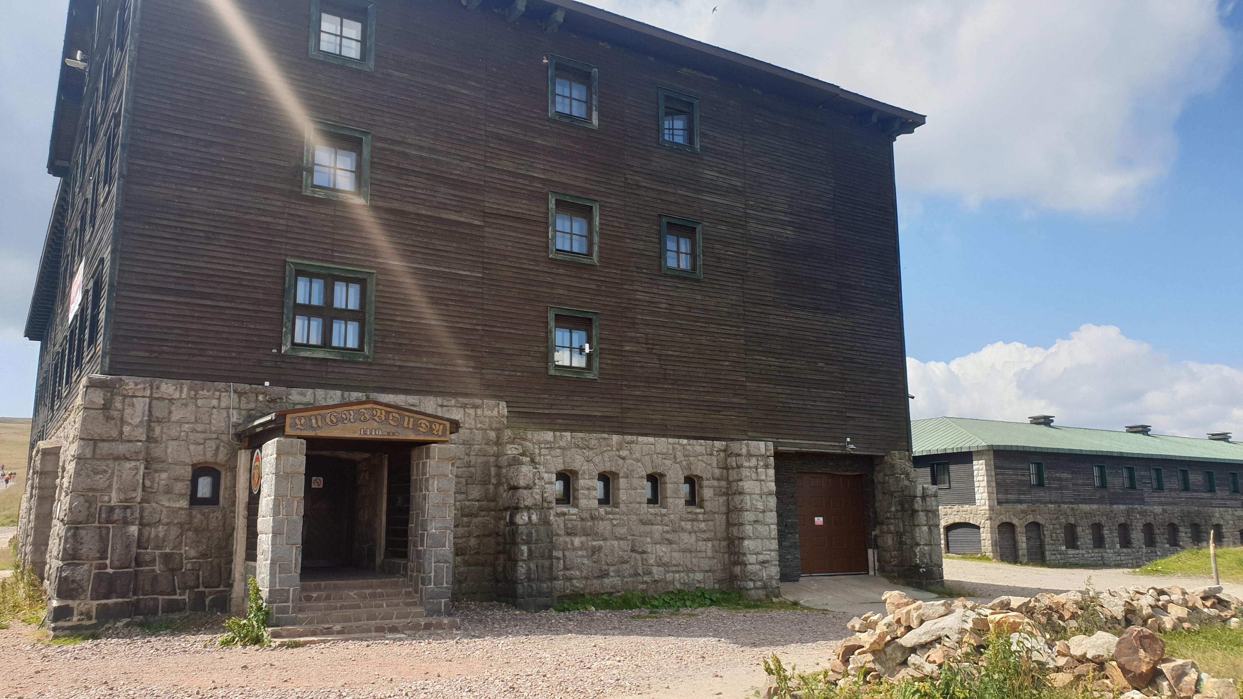 Luční bouda - Pivní lázně foto 3