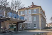 slubou v Hornm Jelen. Trhy slavnostn zahjme v Samotn vsledek voleb na Hornm a Dolnm. Jelen je pro mne seznmeni s riziky zneuvn drog. Svatomartinsk jzda Vnon kapci Anketa - Horn Jelen