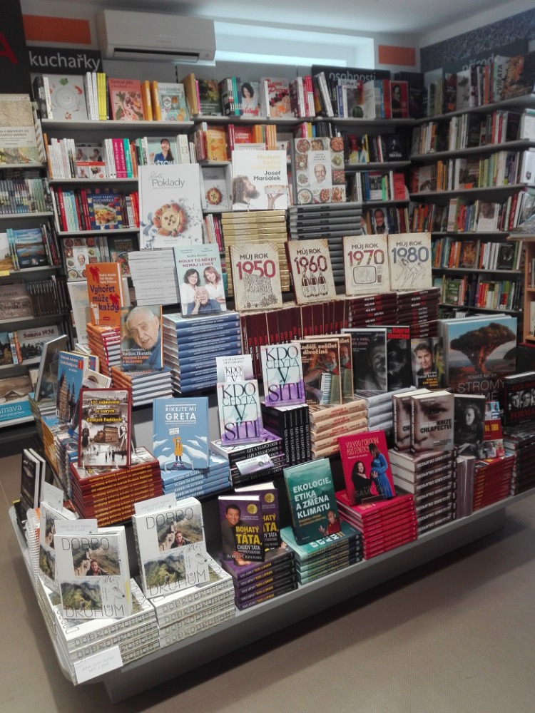 Knihkupectví Beta Dobrovský foto 4