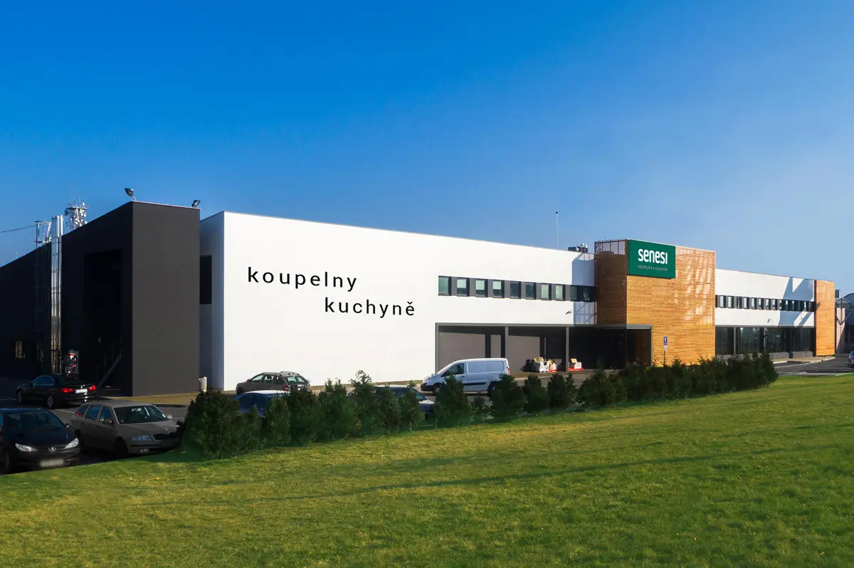 SENESI - koupelny a kuchyně