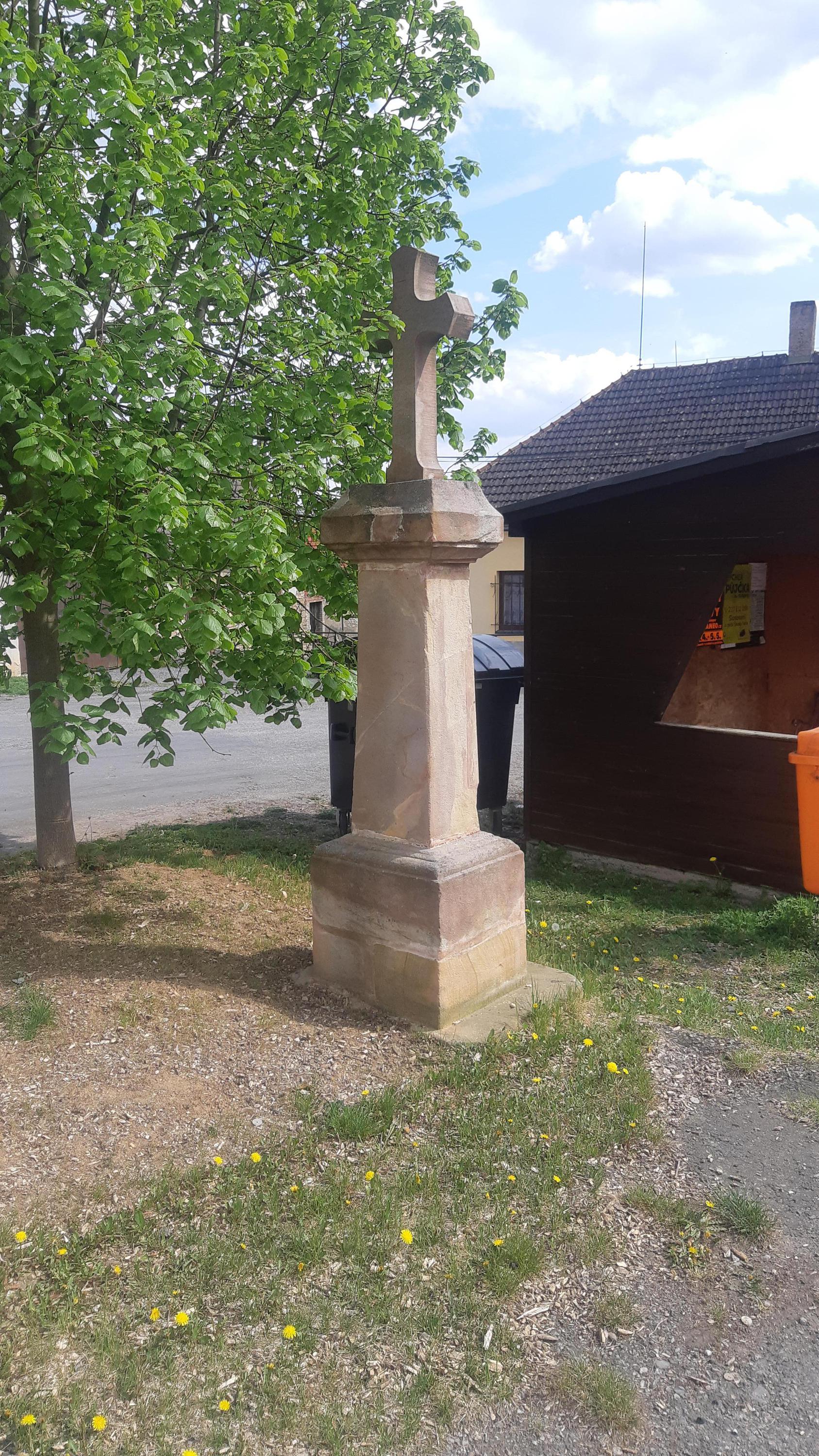 Lužce - obecní úřad foto 3