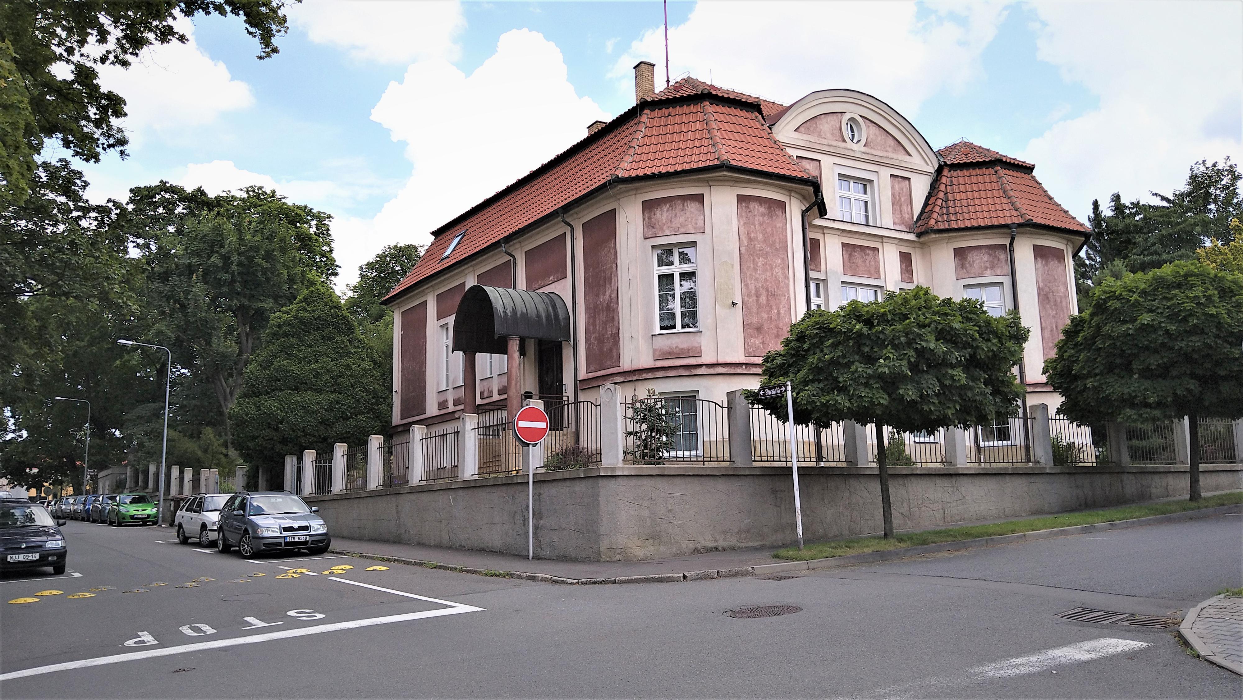 FULLCOM daňová a účetní kancelář