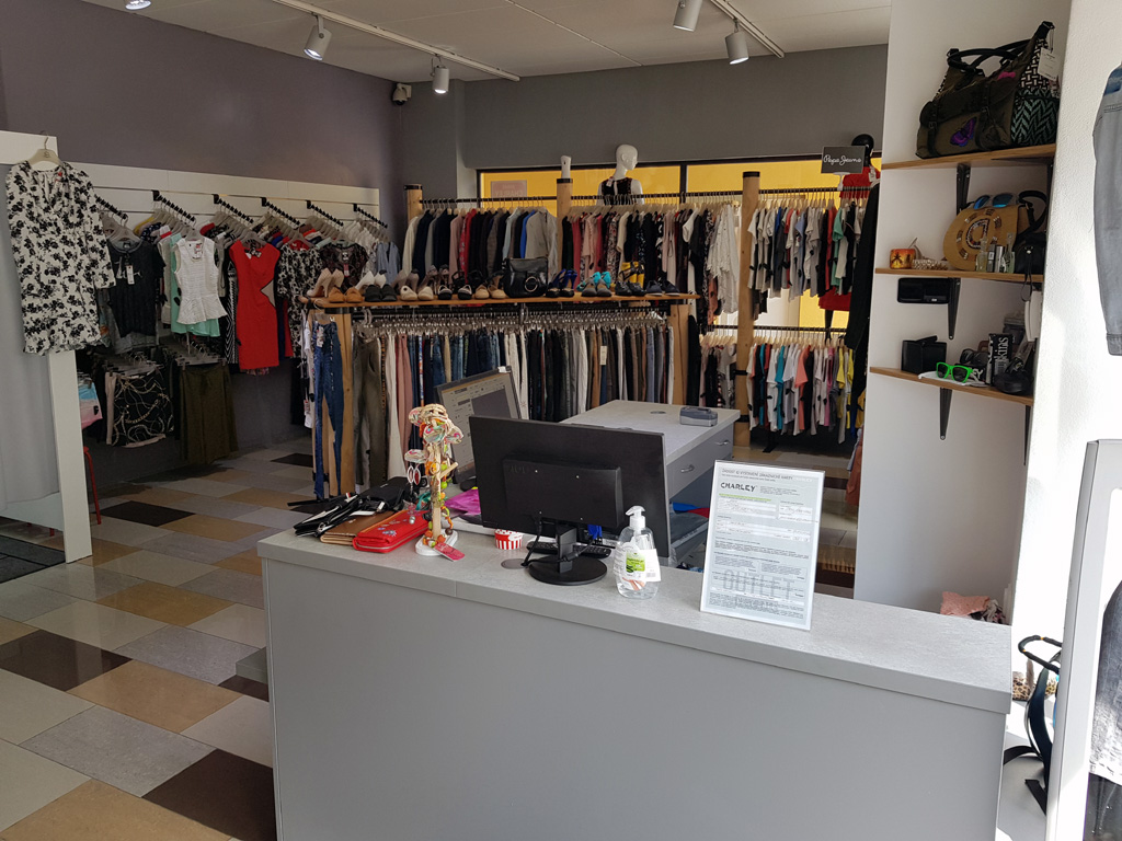 CHARLEY –  outlet foto 2